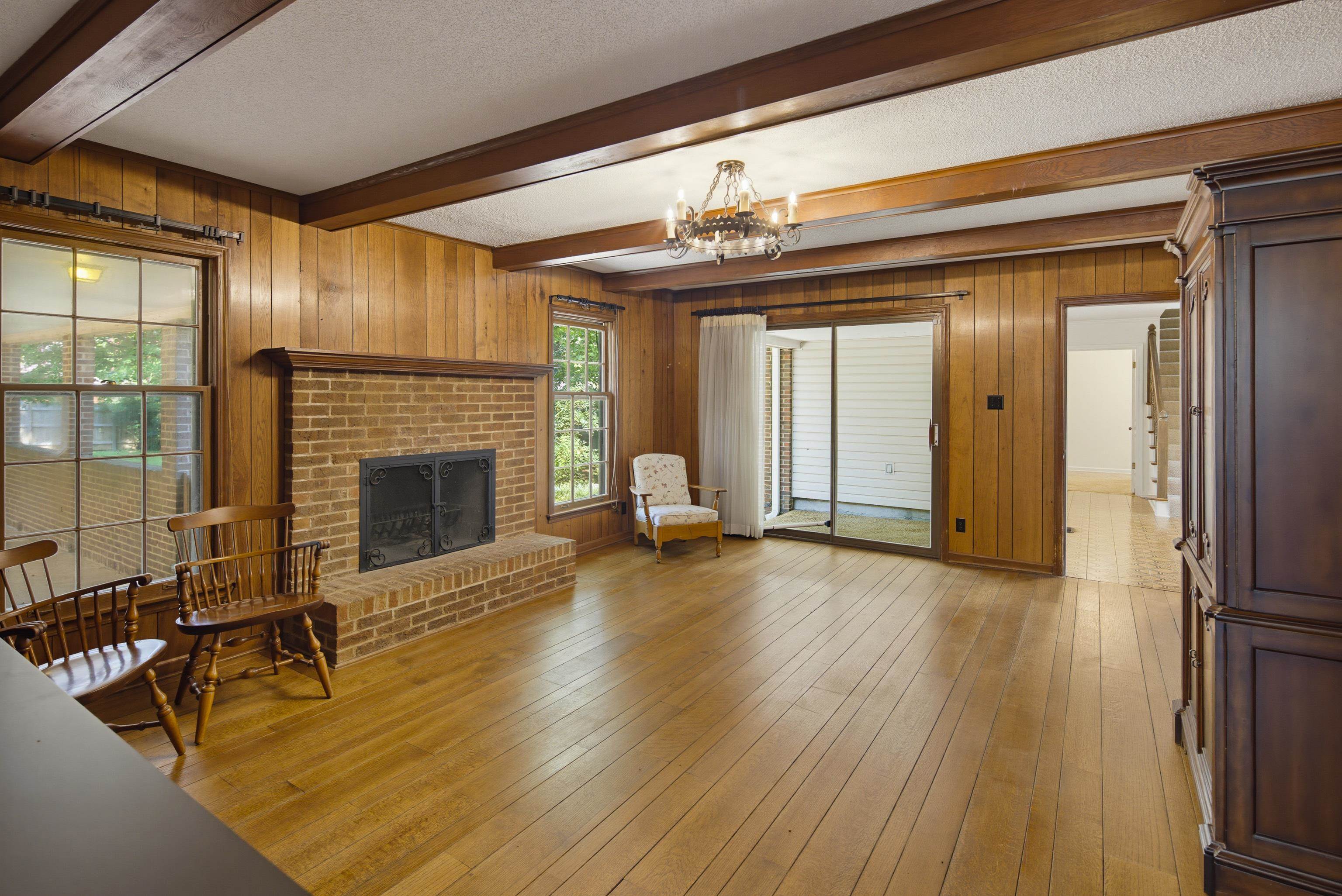 2209 Thornwood Ln Property Photo 10