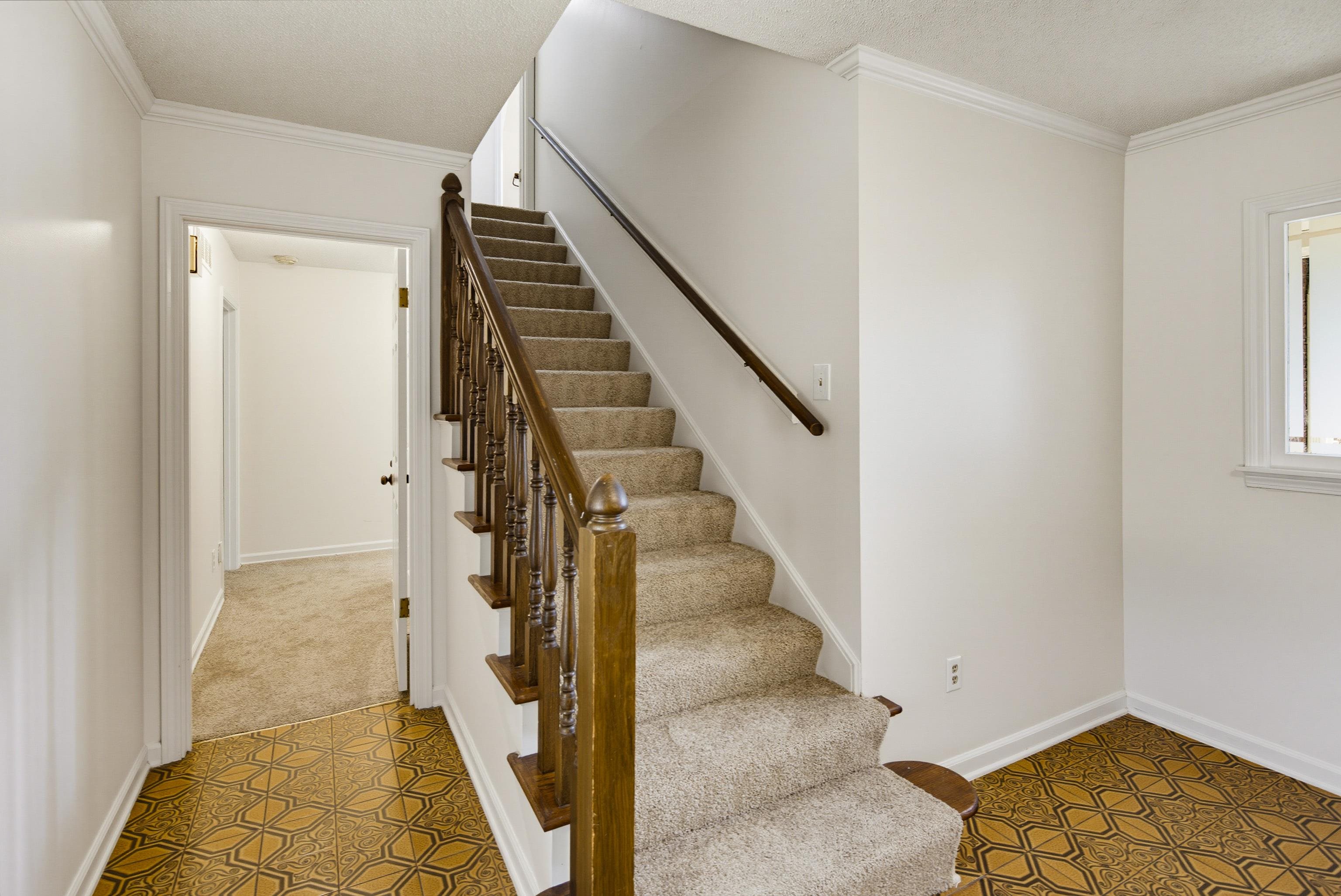 2209 Thornwood Ln Property Photo 24