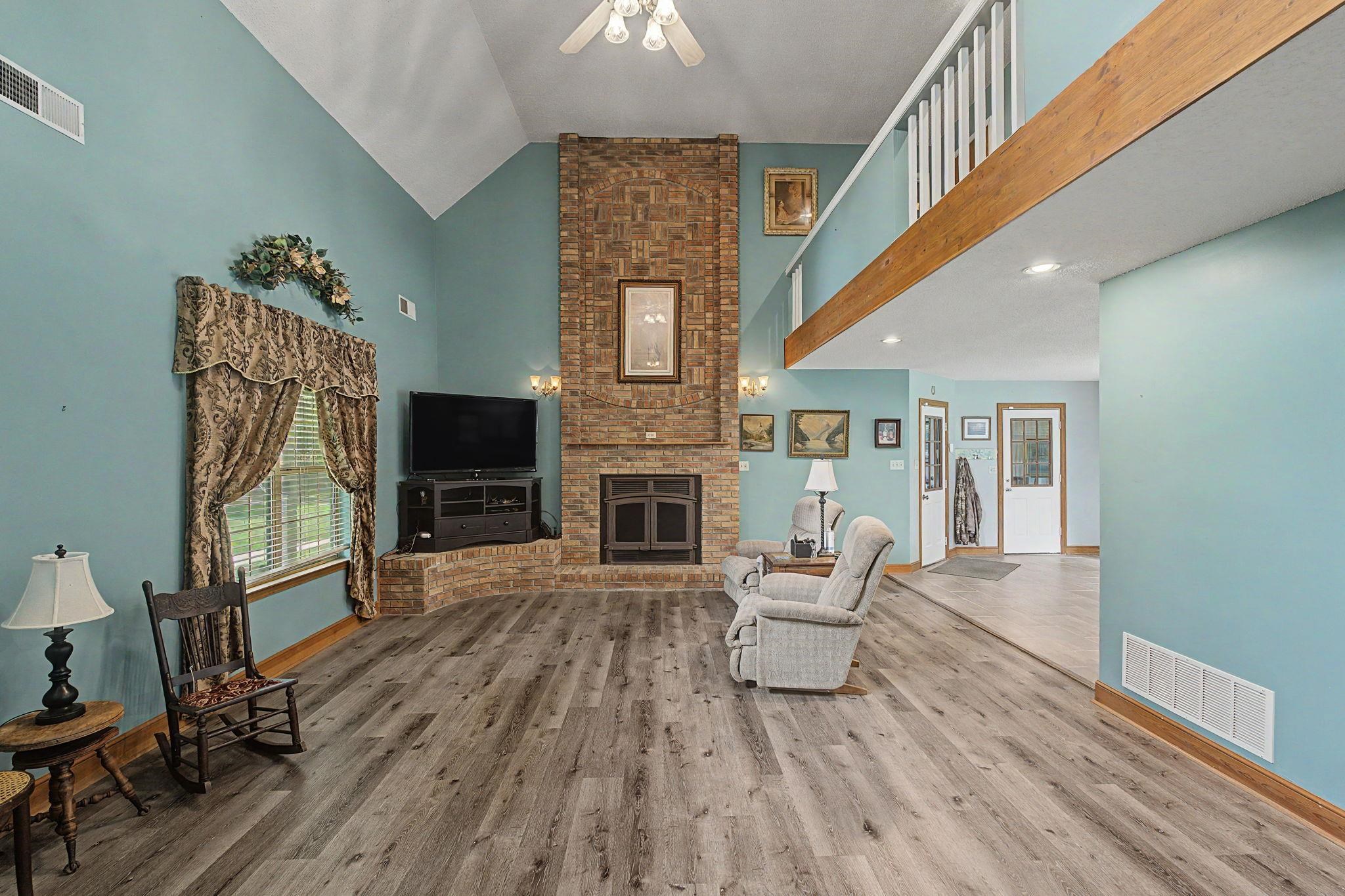 12985 Pine Crest Dr Property Photo 11