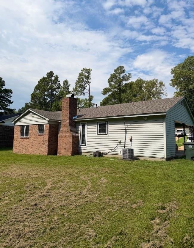 3090 Spring Hill Dr Property Photo 4