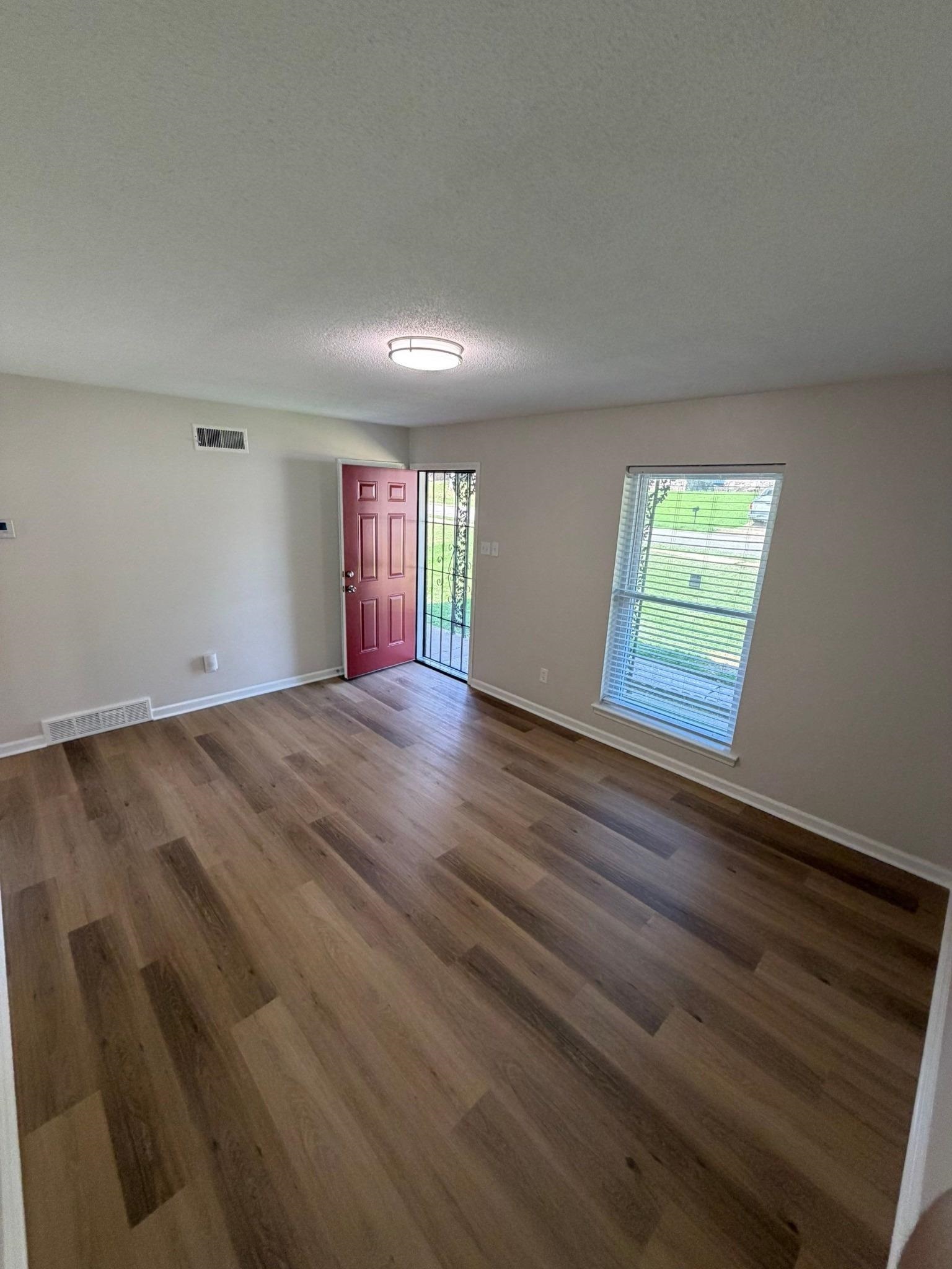 3090 Spring Hill Dr Property Photo 5