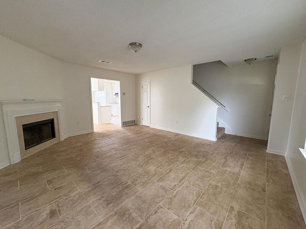 1819 Black Bear Cir W Property Photo 5