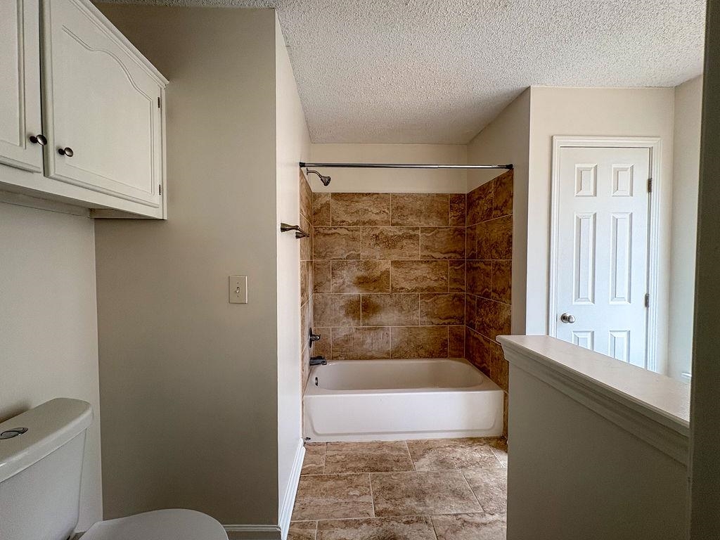 1819 Black Bear Cir W Property Photo 20