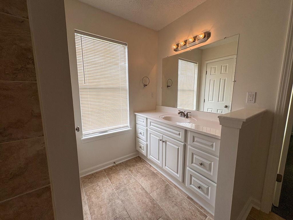 1819 Black Bear Cir W Property Photo 21