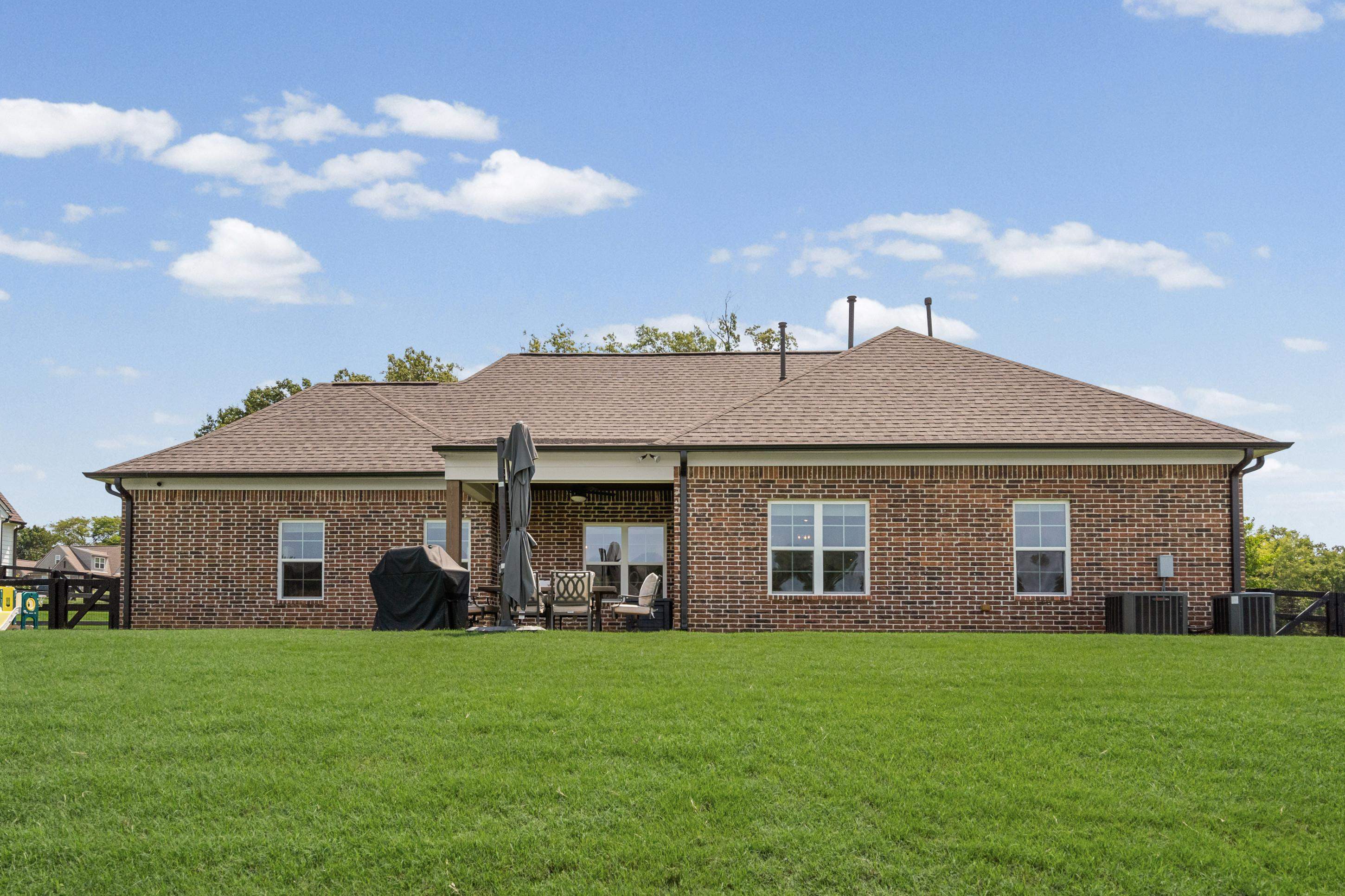 170 Madeline Blvd Property Photo 26
