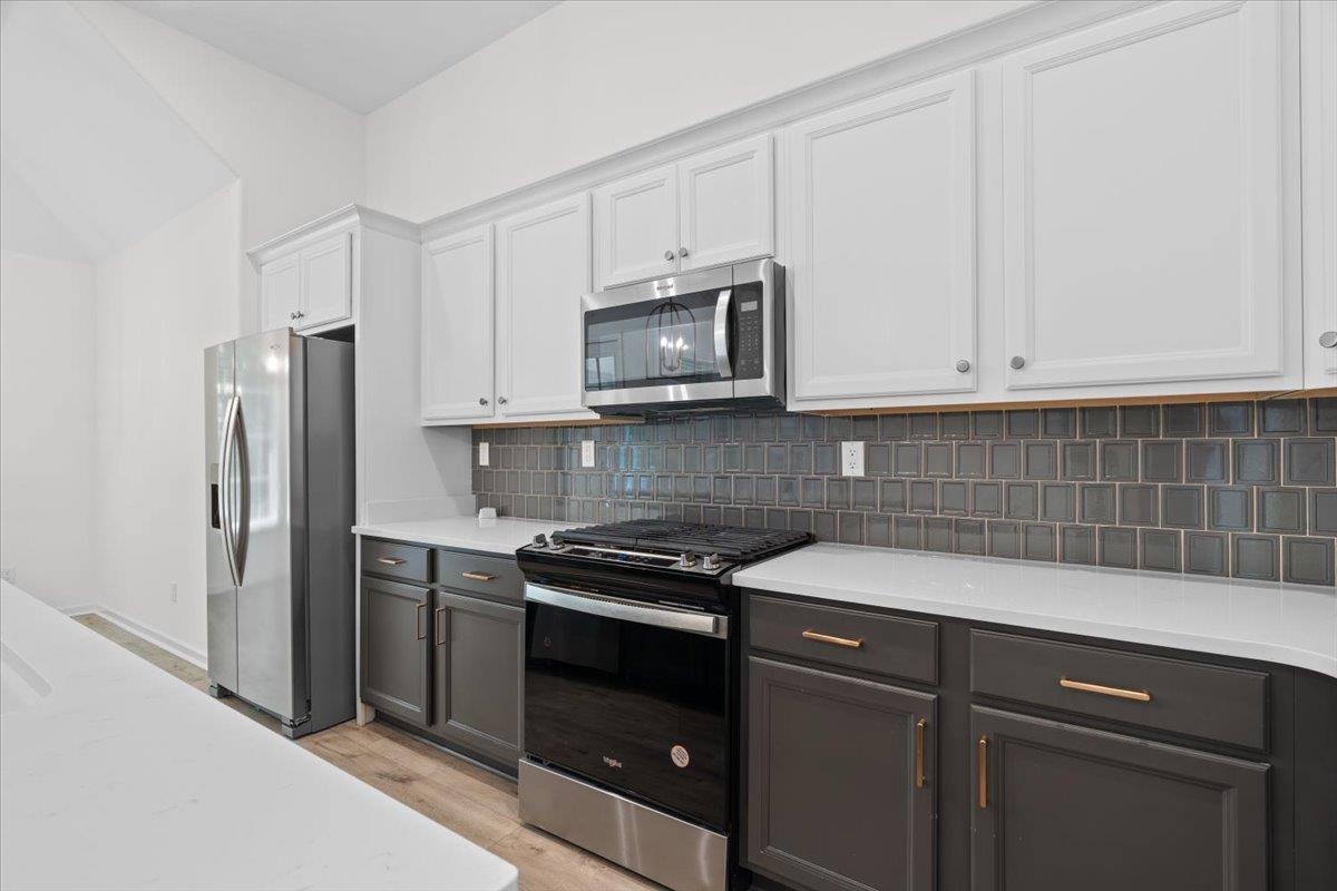 4998 Farmland Way Property Photo 14