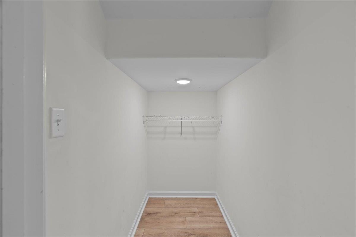4998 Farmland Way Property Photo 23