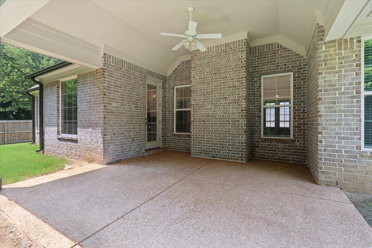 4998 Farmland Way Property Photo 29