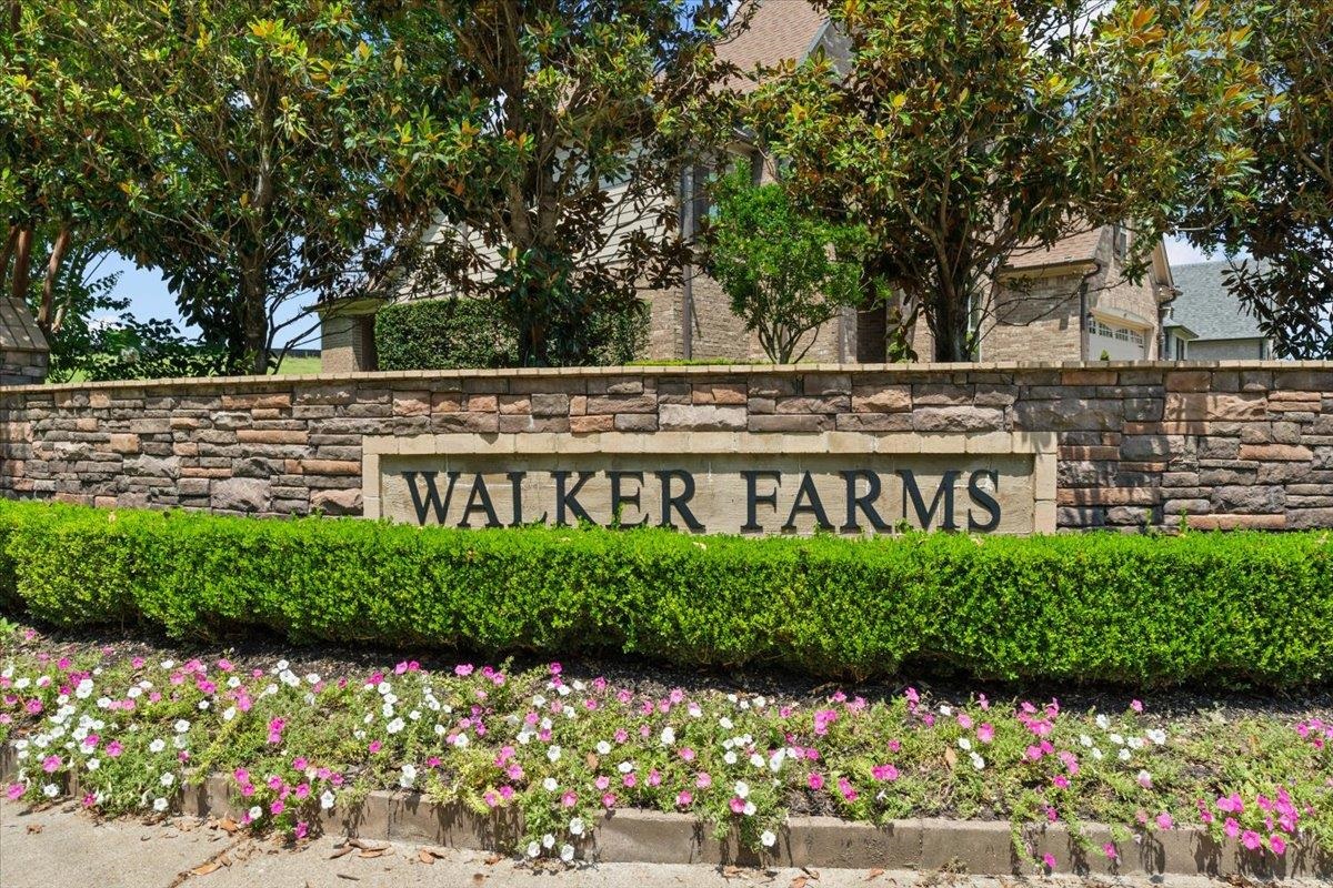 4998 Farmland Way Property Photo 40