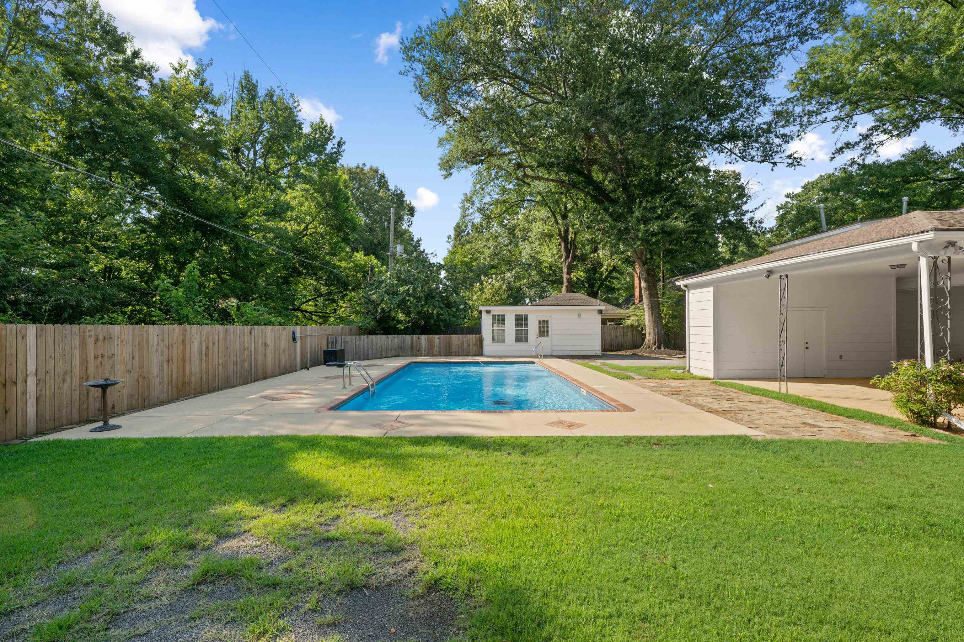 1539 Brookside Dr Property Photo 7