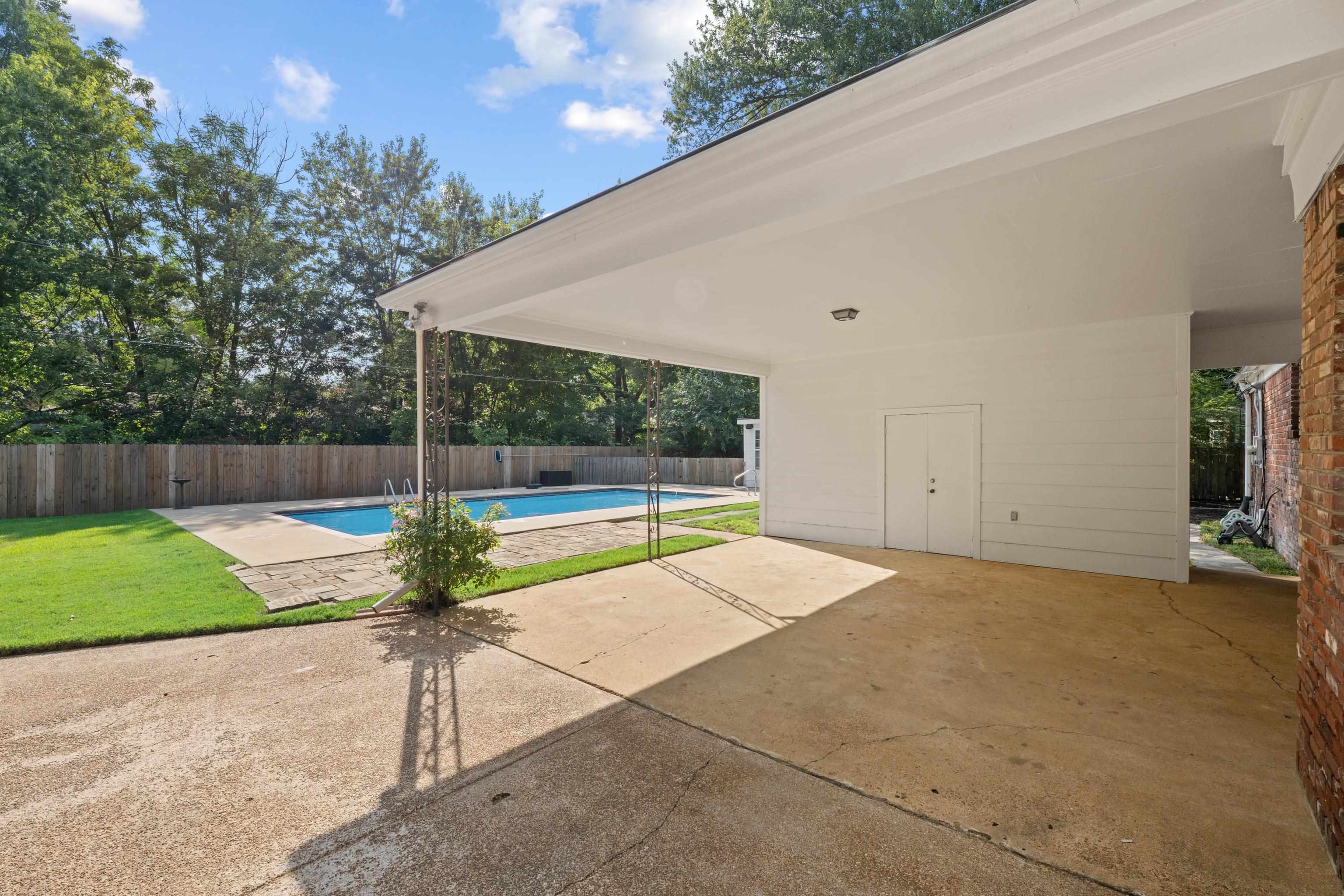 1539 Brookside Dr Property Photo 8