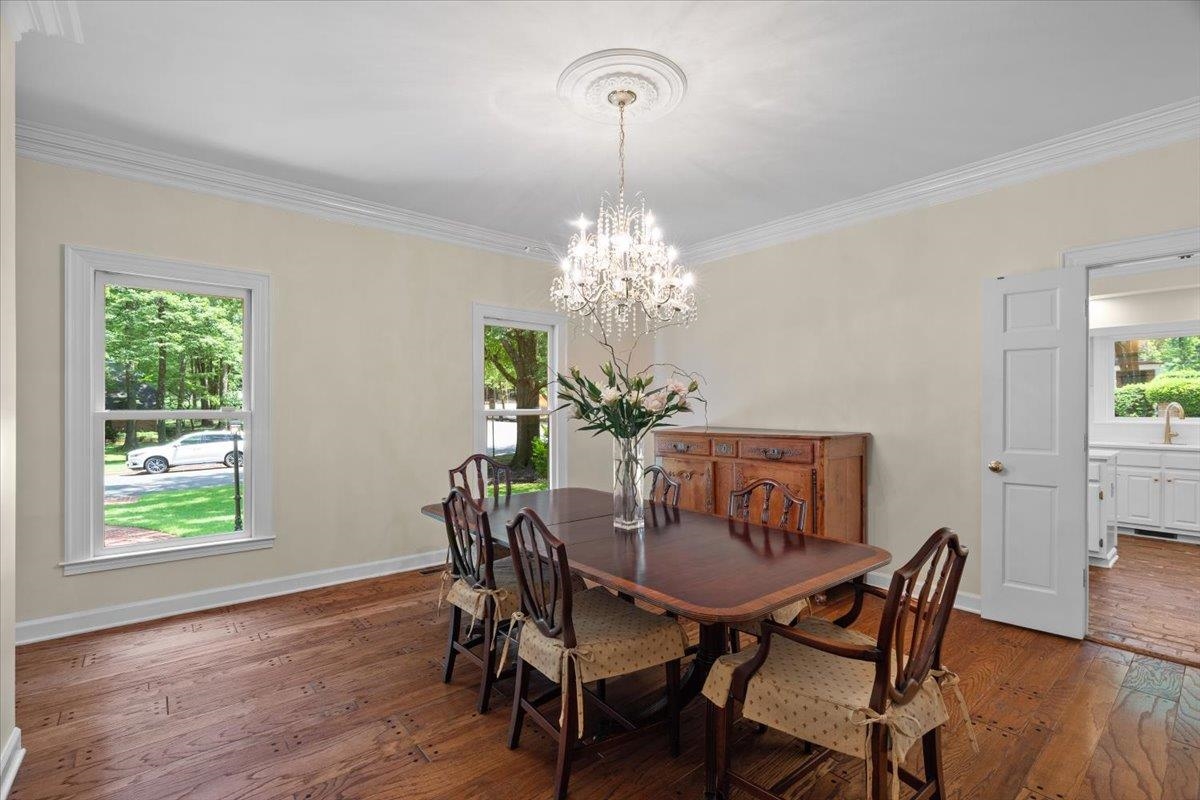 1221 Oak River Rd Property Photo 6
