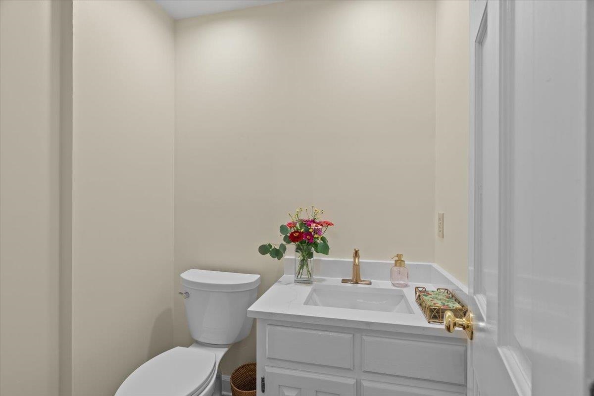 1221 Oak River Rd Property Photo 18