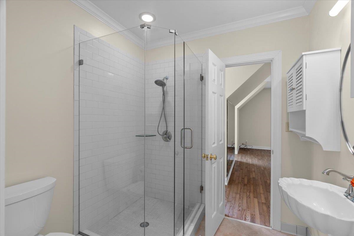 1221 Oak River Rd Property Photo 30
