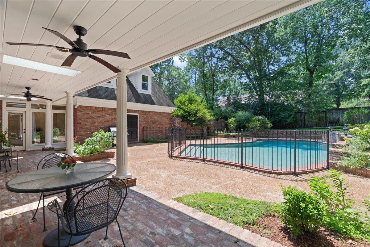 1221 Oak River Rd Property Photo 33