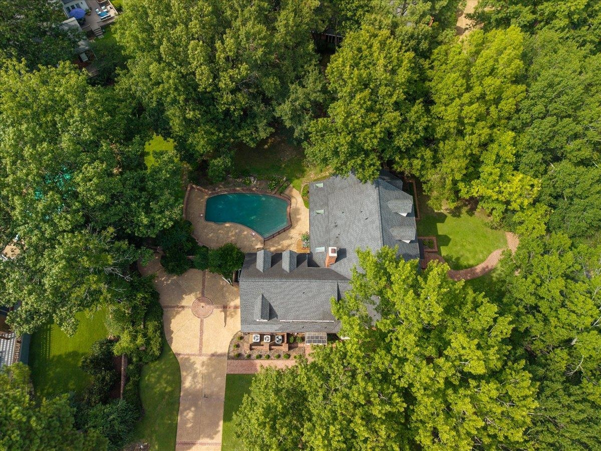 1221 Oak River Rd Property Photo 37