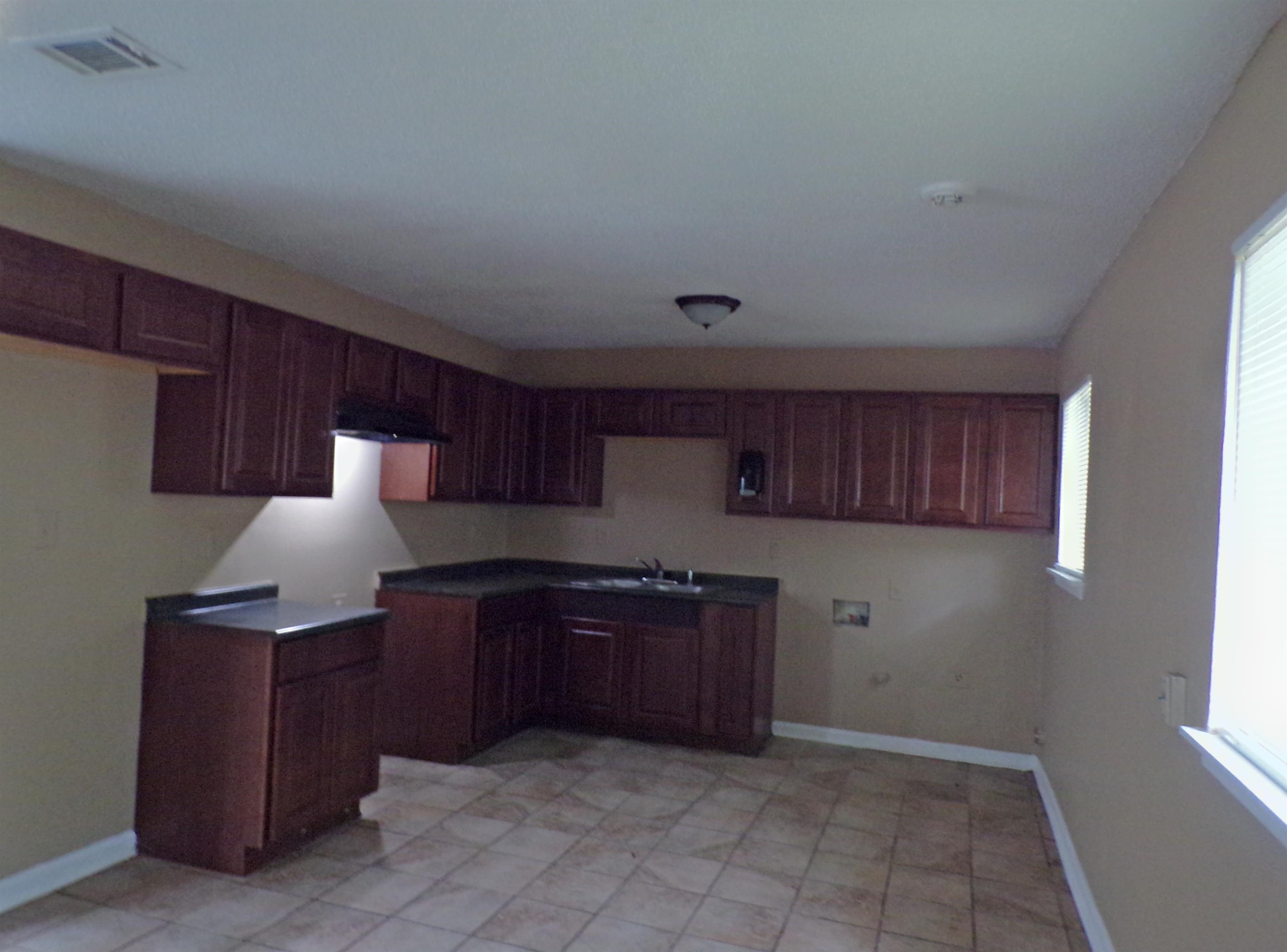 3556 Neely Rd S Property Photo 3