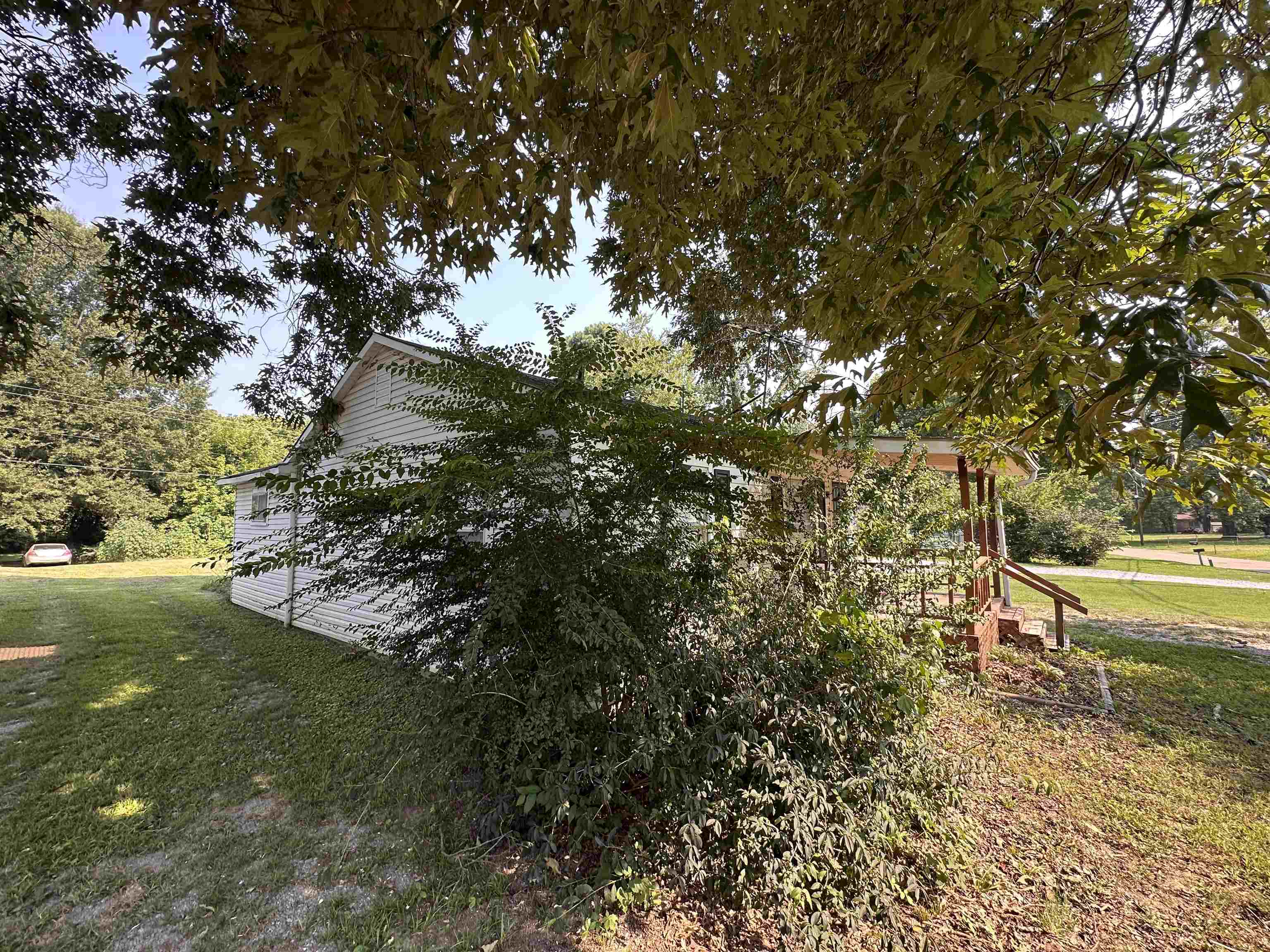 106 Maple Hill Dr Property Photo 15