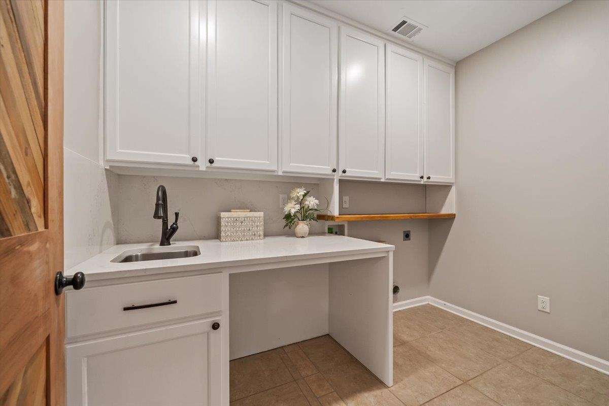 6257 Willow Walk Way Property Photo 18