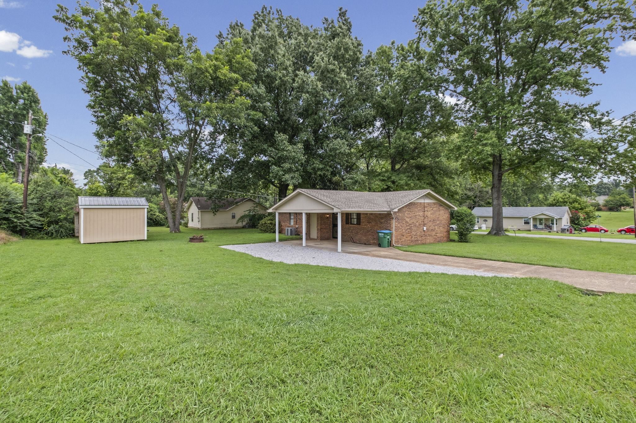 11 Allen St Property Photo 17
