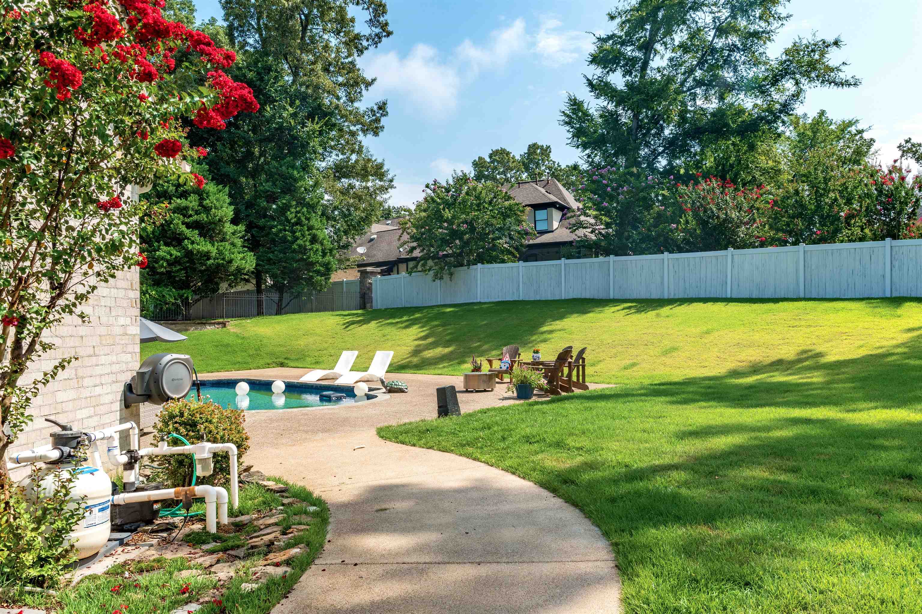 3930 Pointe Dr Property Photo 3