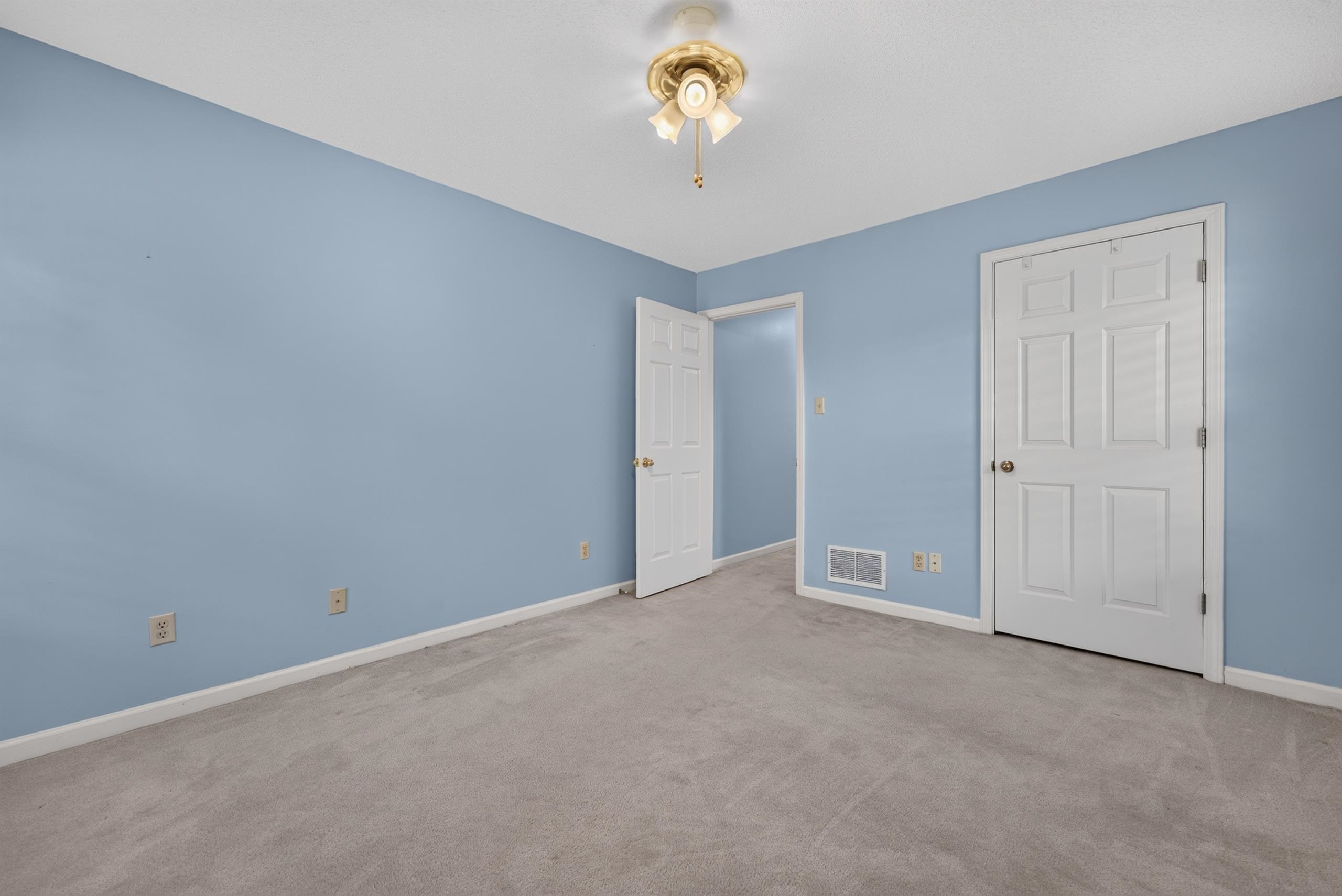 6183 Daybreak Dr Property Photo 23