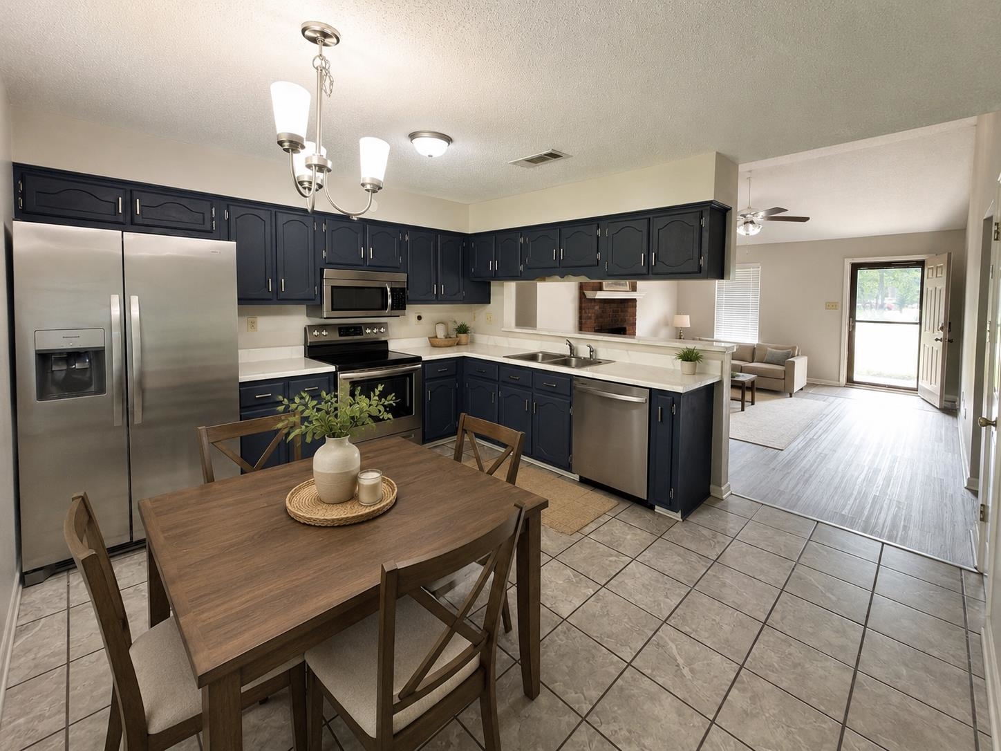 2624 Appling Crest Dr Property Photo 4
