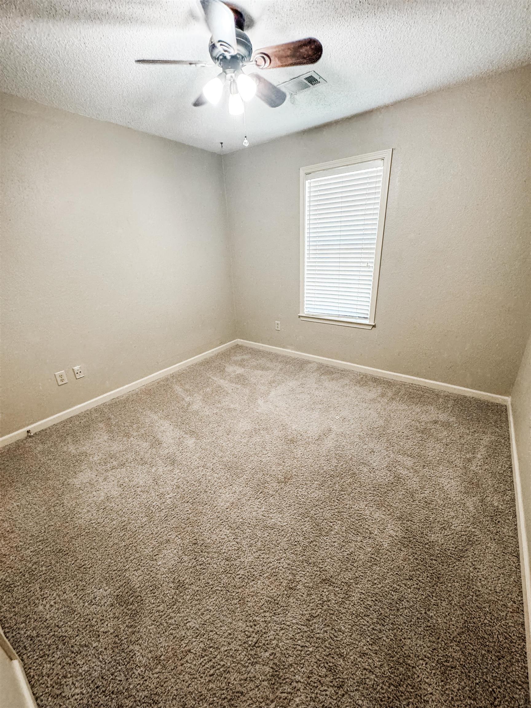 1294 River Bank Dr Property Photo 12