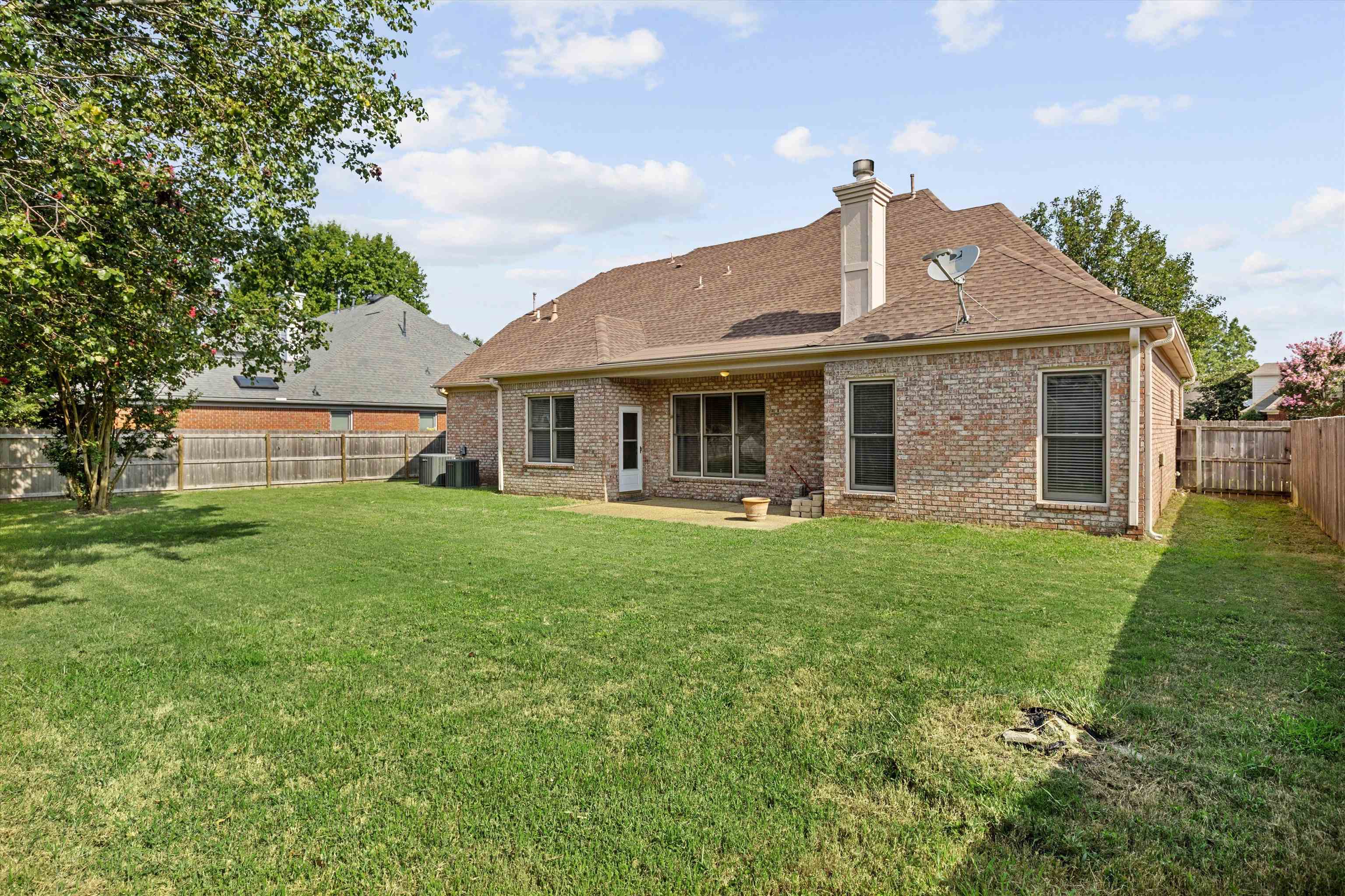 497 Canter Gait Ln Property Photo 3
