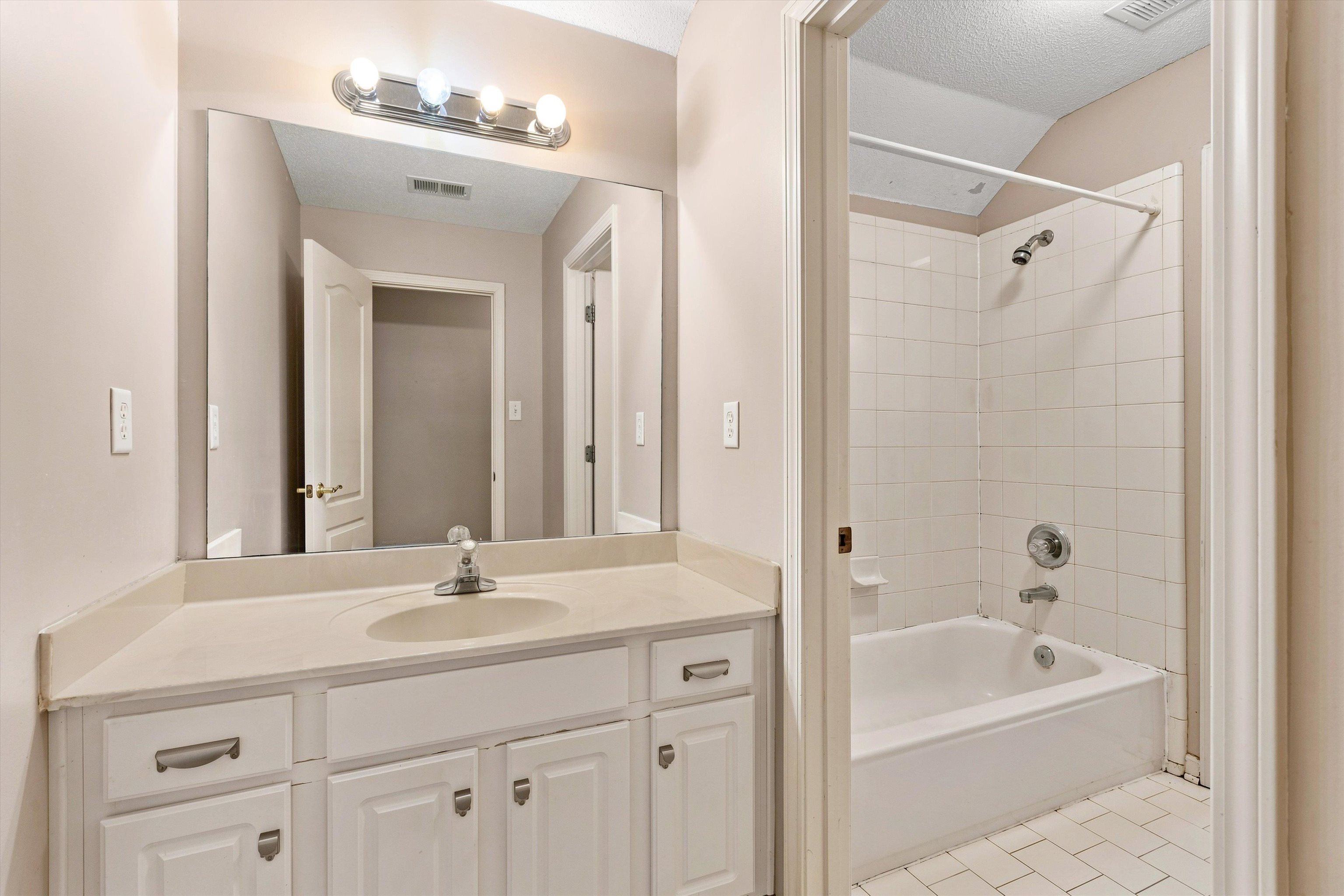 497 Canter Gait Ln Property Photo 19