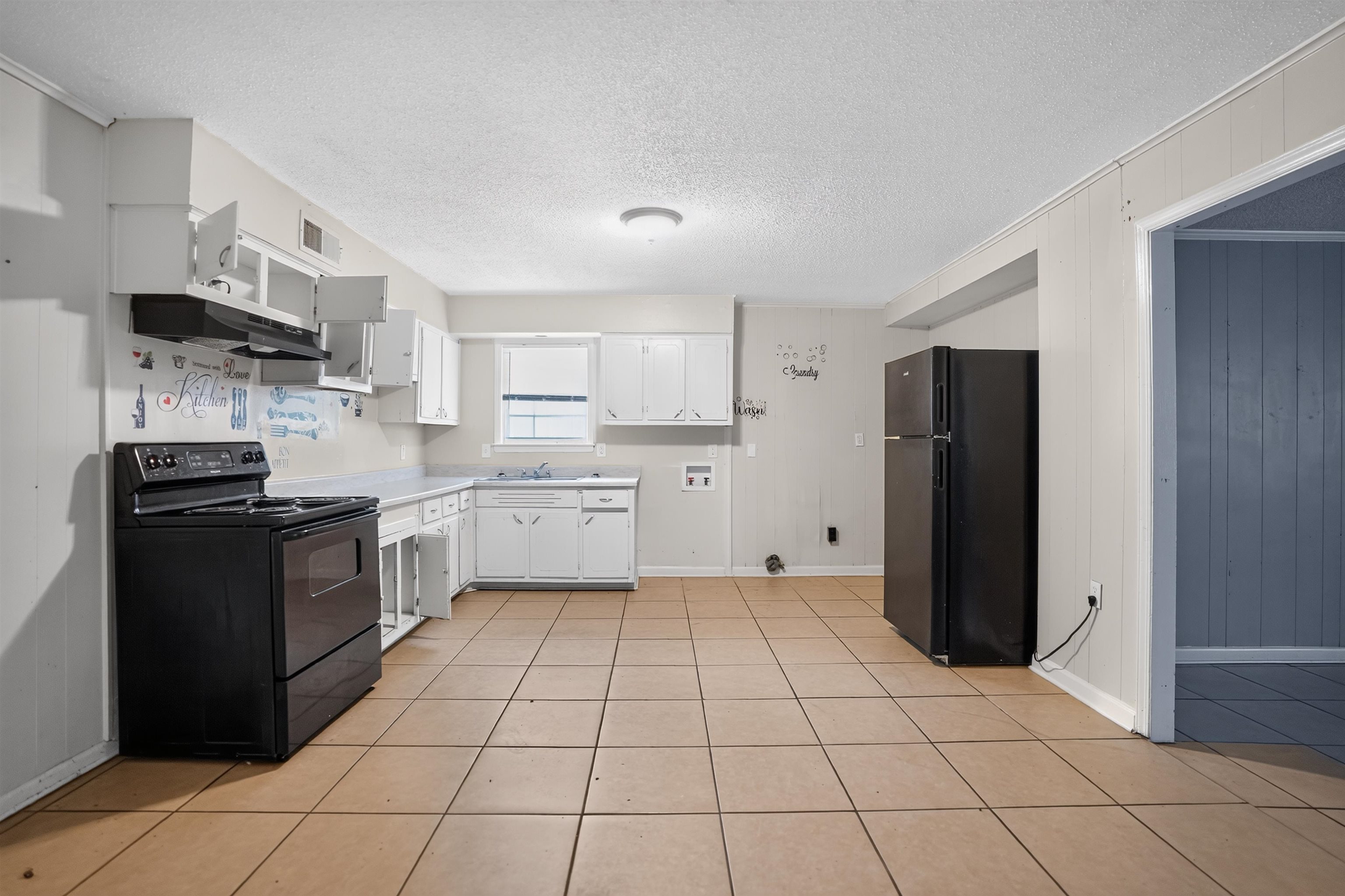3736 Range Line Rd Property Photo 11