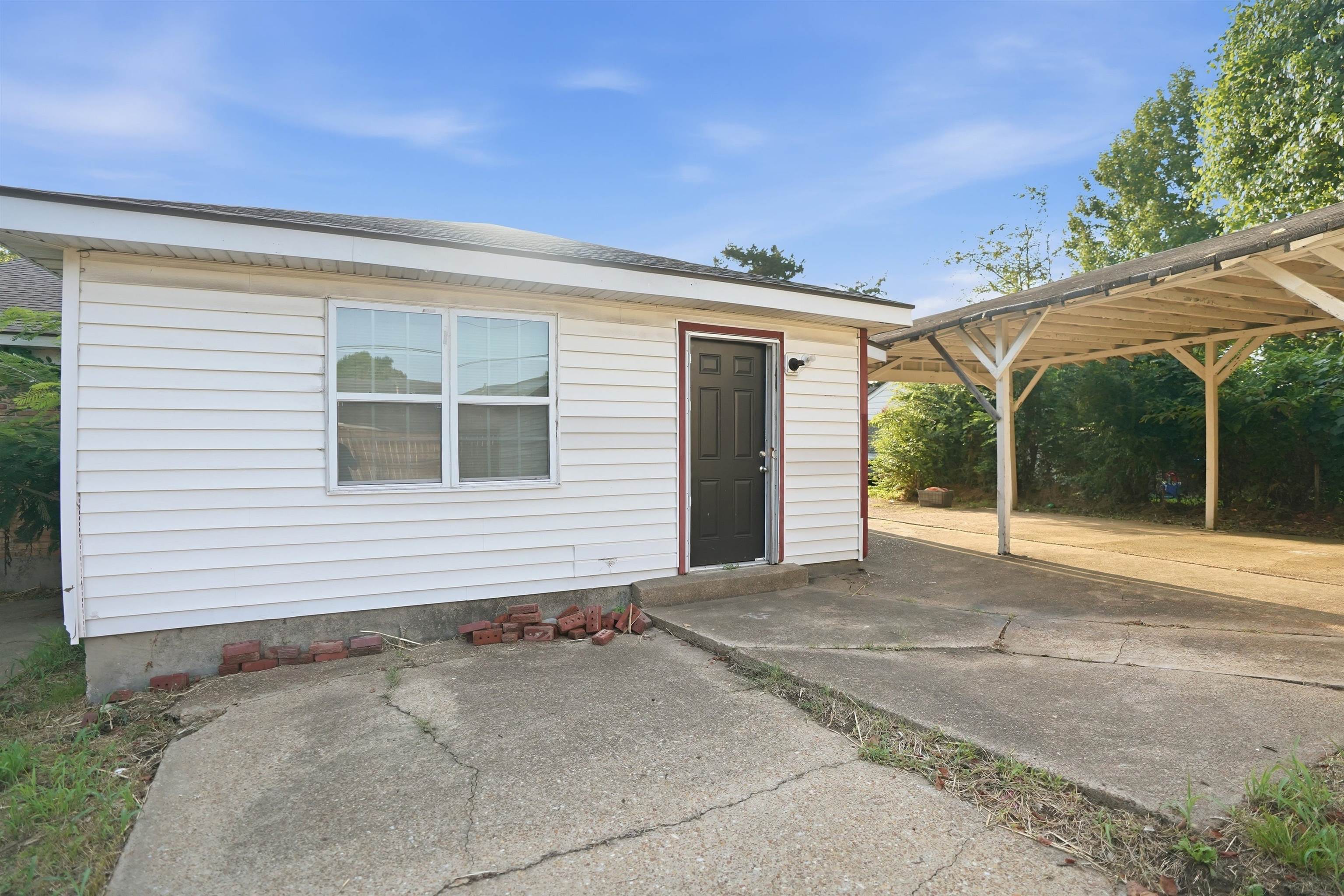 3736 Range Line Rd Property Photo 17