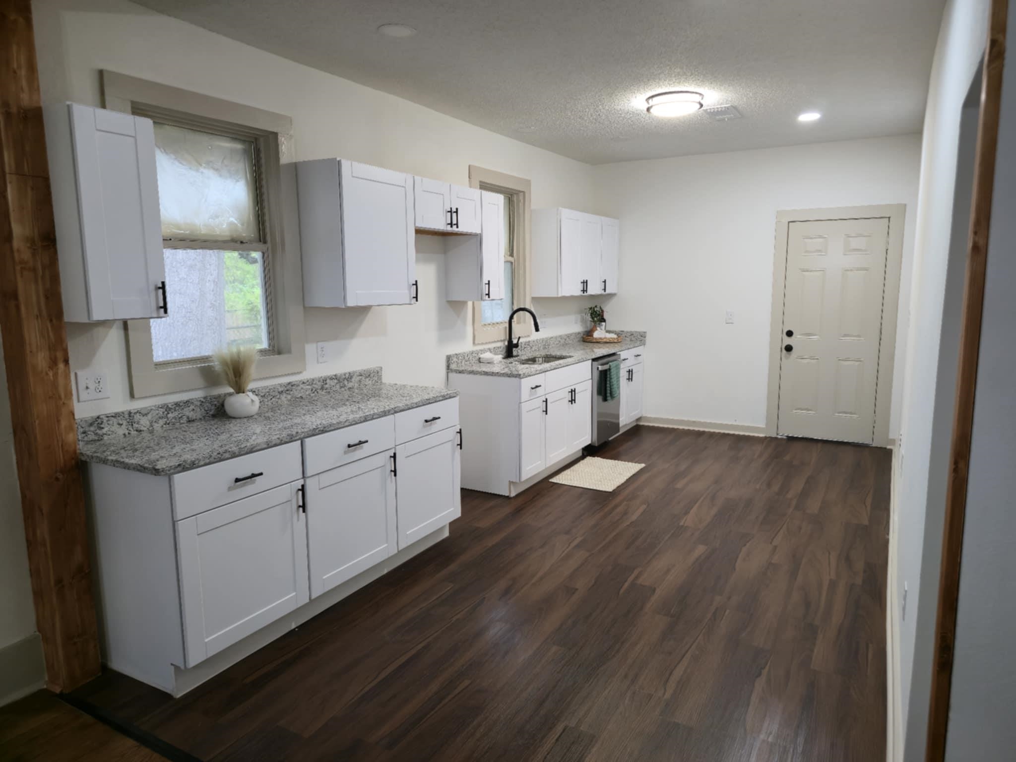 1036 Palermo Ave Property Photo 6