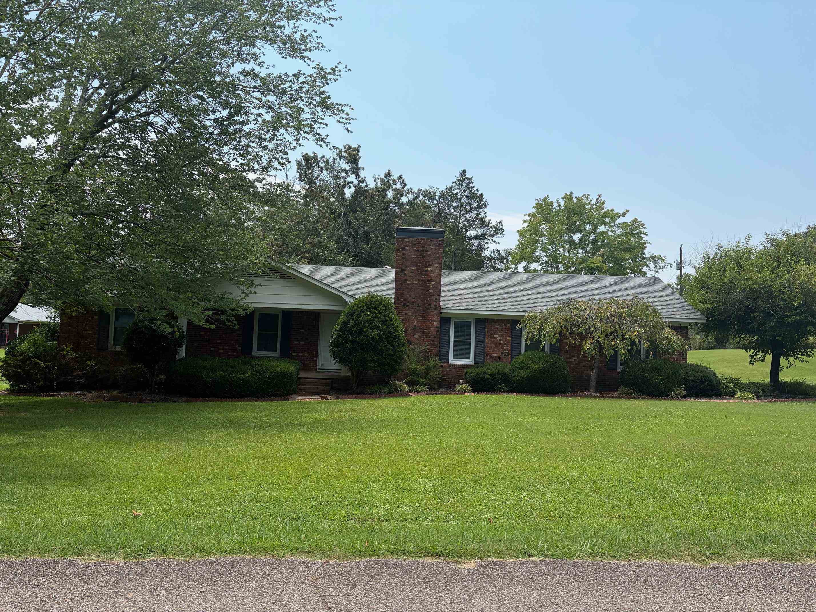 135 Poplar St Property Photo 1