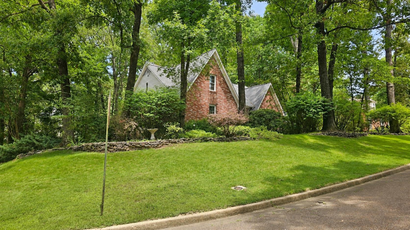 828 Pearson Oaks Dr Property Photo 8