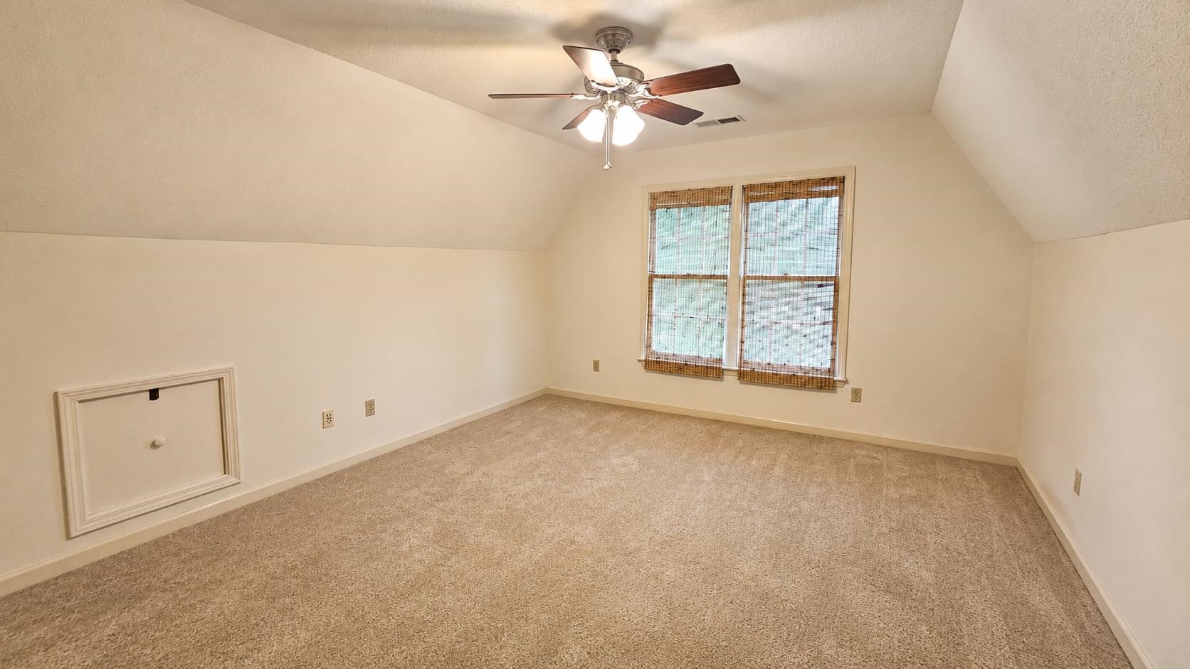 828 Pearson Oaks Dr Property Photo 29