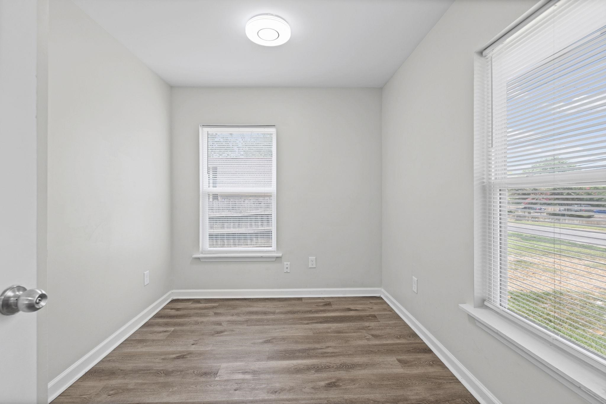 2861 Beverly Hills Rd Property Photo 5
