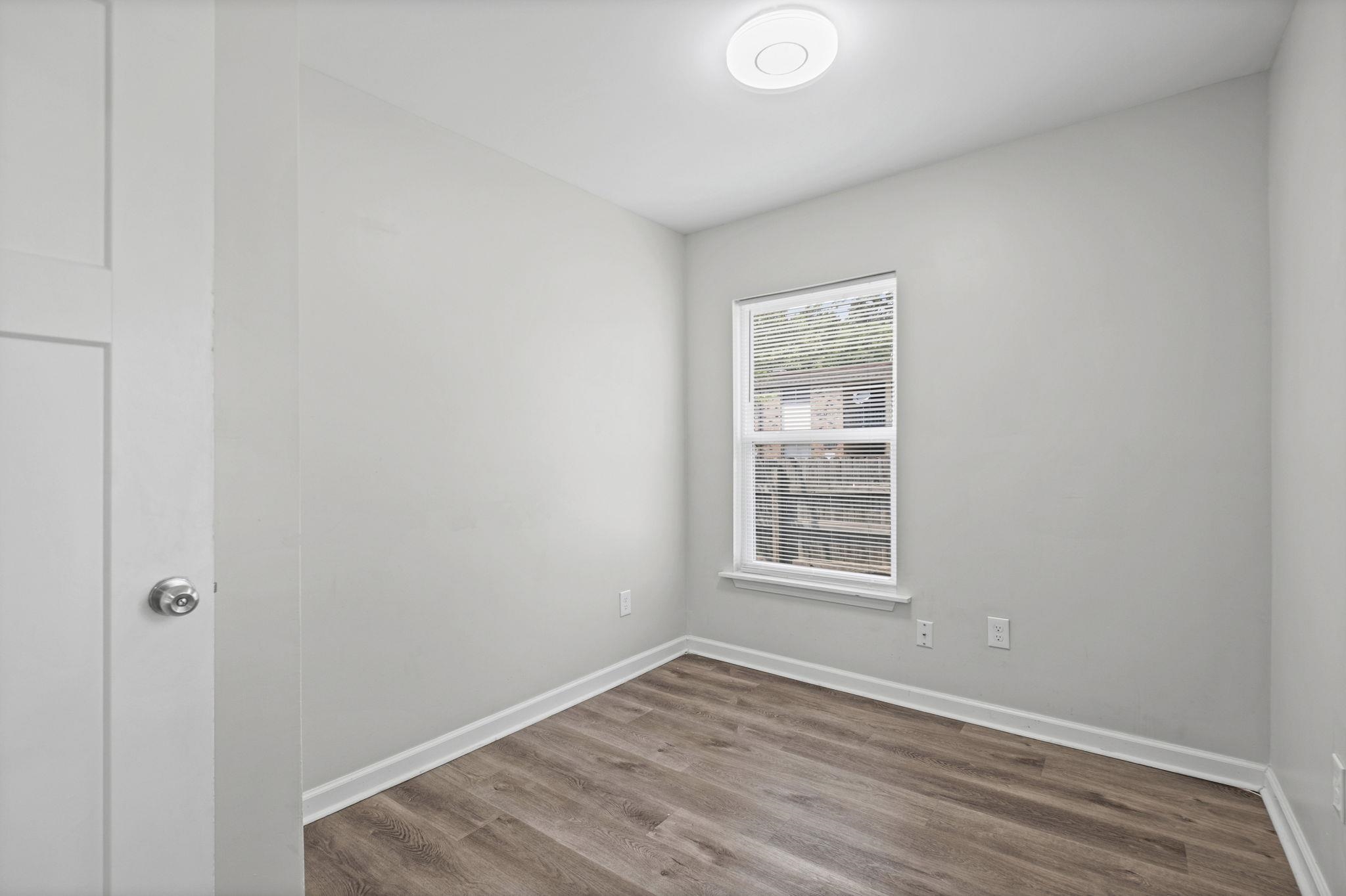 2861 Beverly Hills Rd Property Photo 6