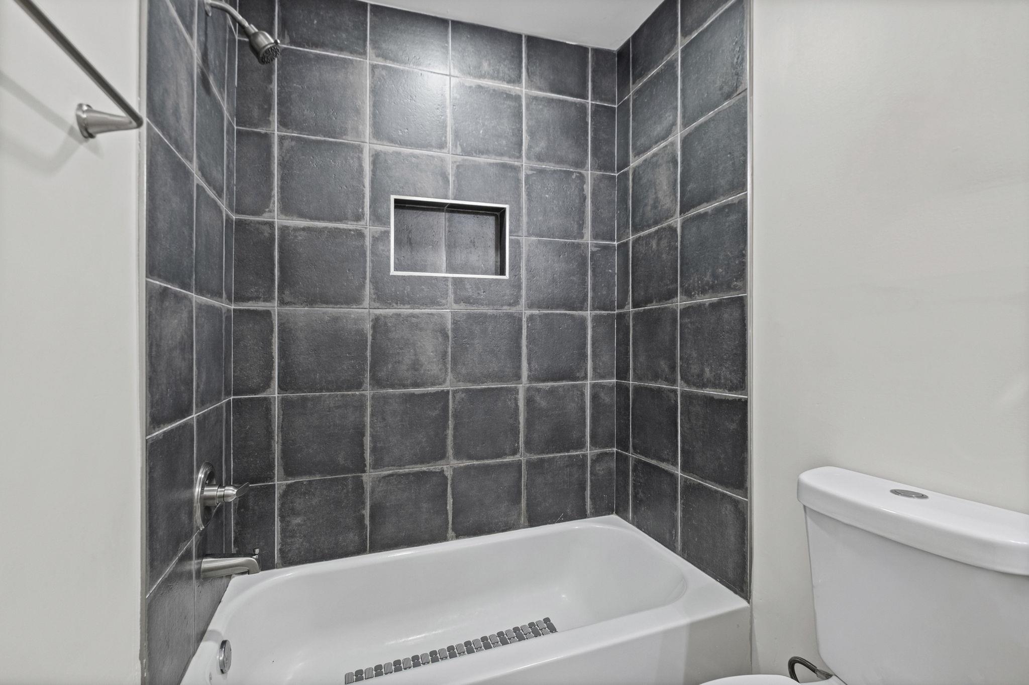 2861 Beverly Hills Rd Property Photo 14