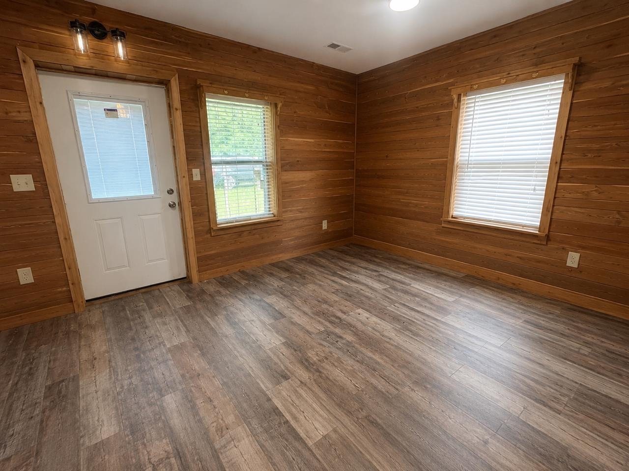 175 Duck Rd Property Photo 5