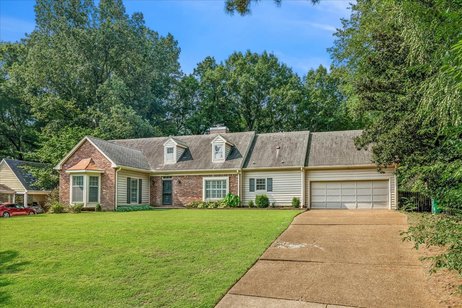 3078 Circle Gate Dr Property Photo 2