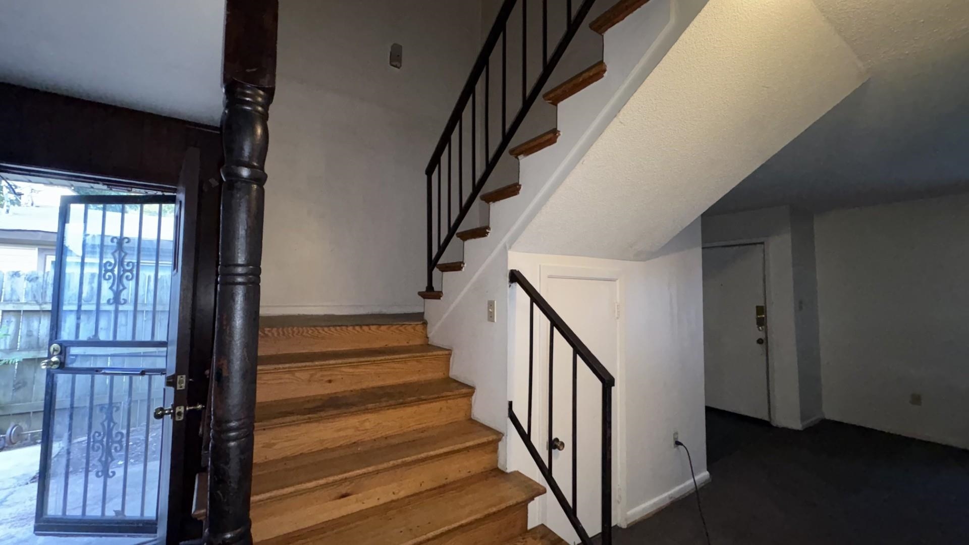 3564 Wild Briar Ct 4 Property Photo 2