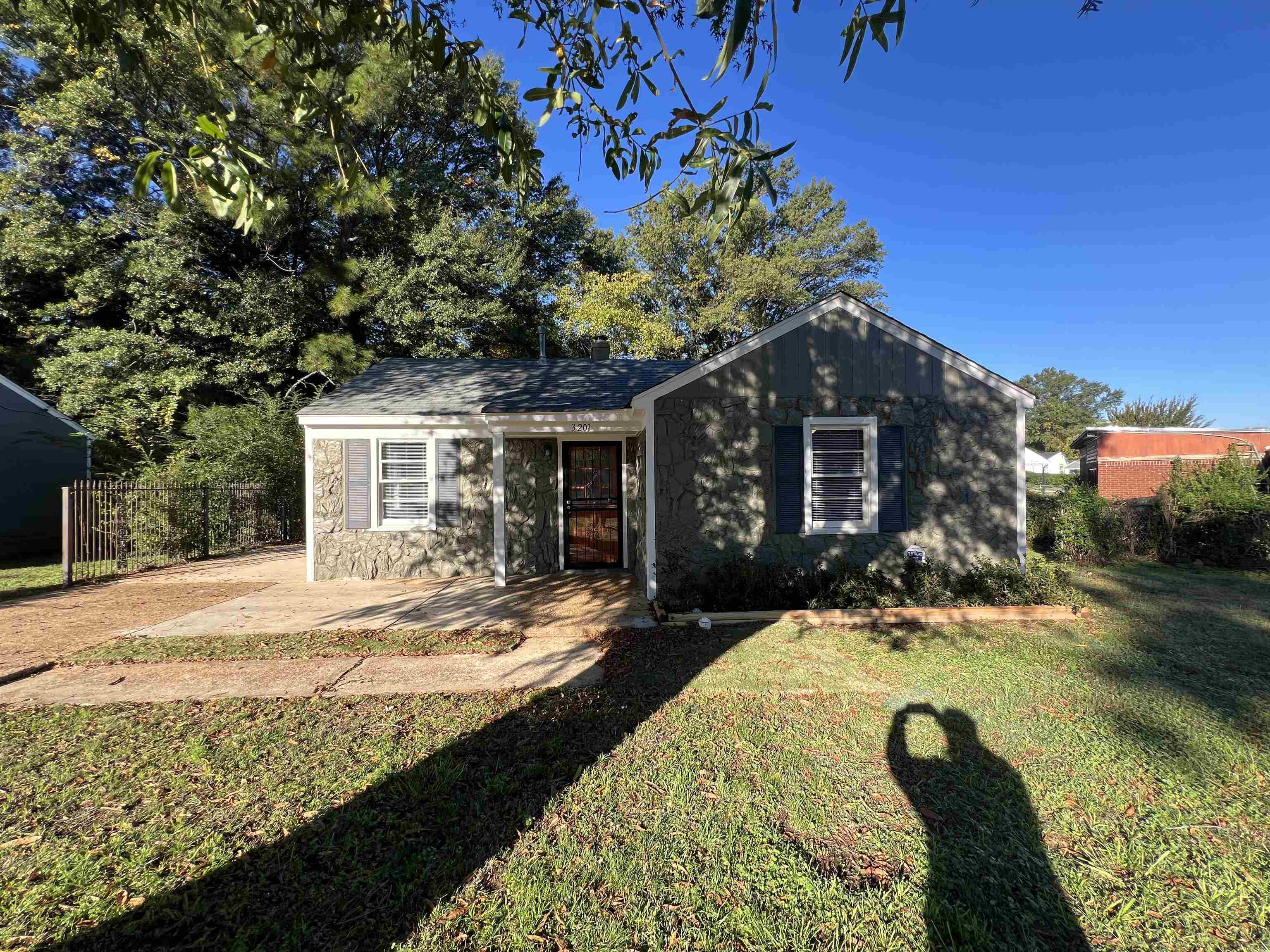 3201 Old Horn Lake Rd Property Photo 1