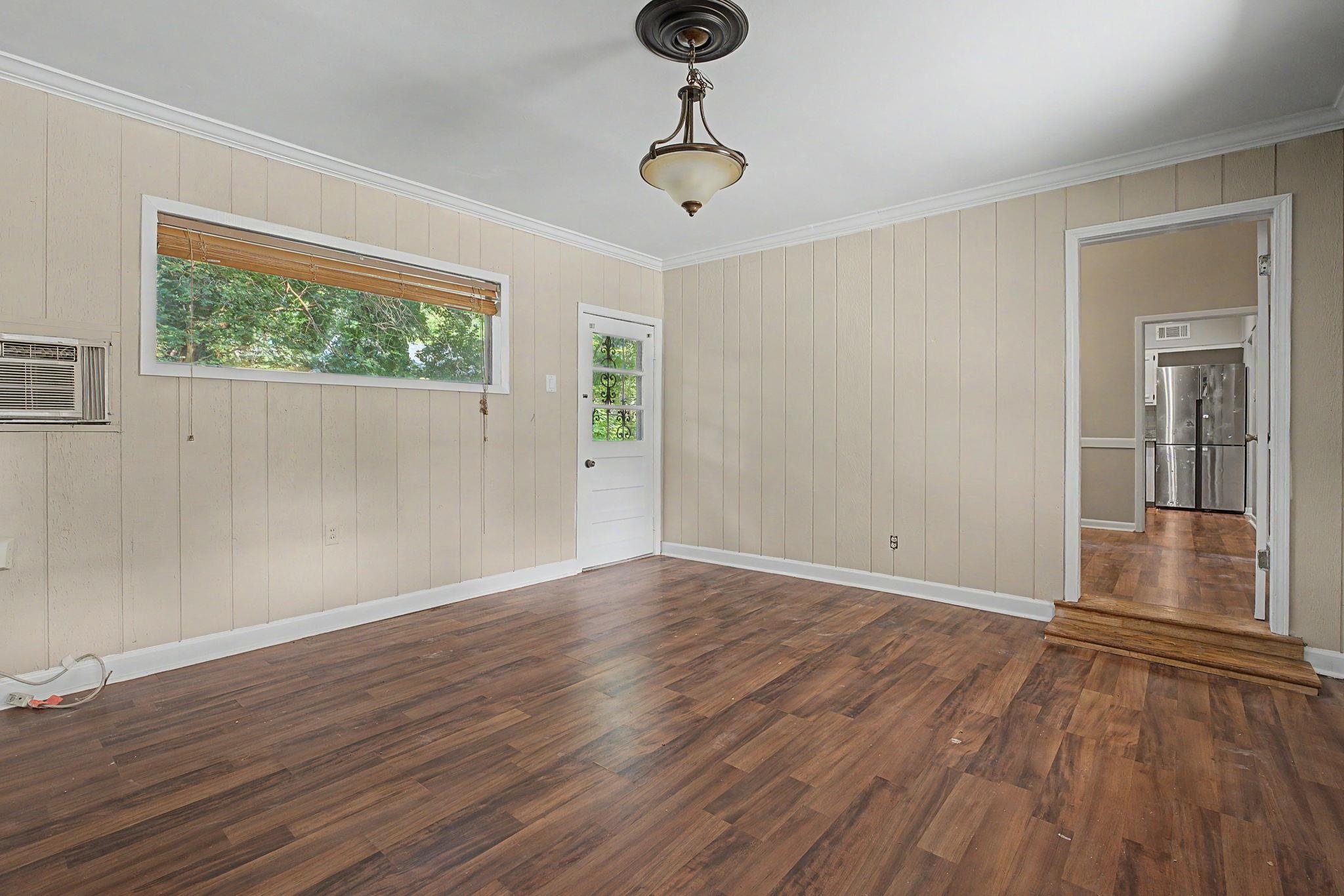 2603 Elmore Park Rd Property Photo 9
