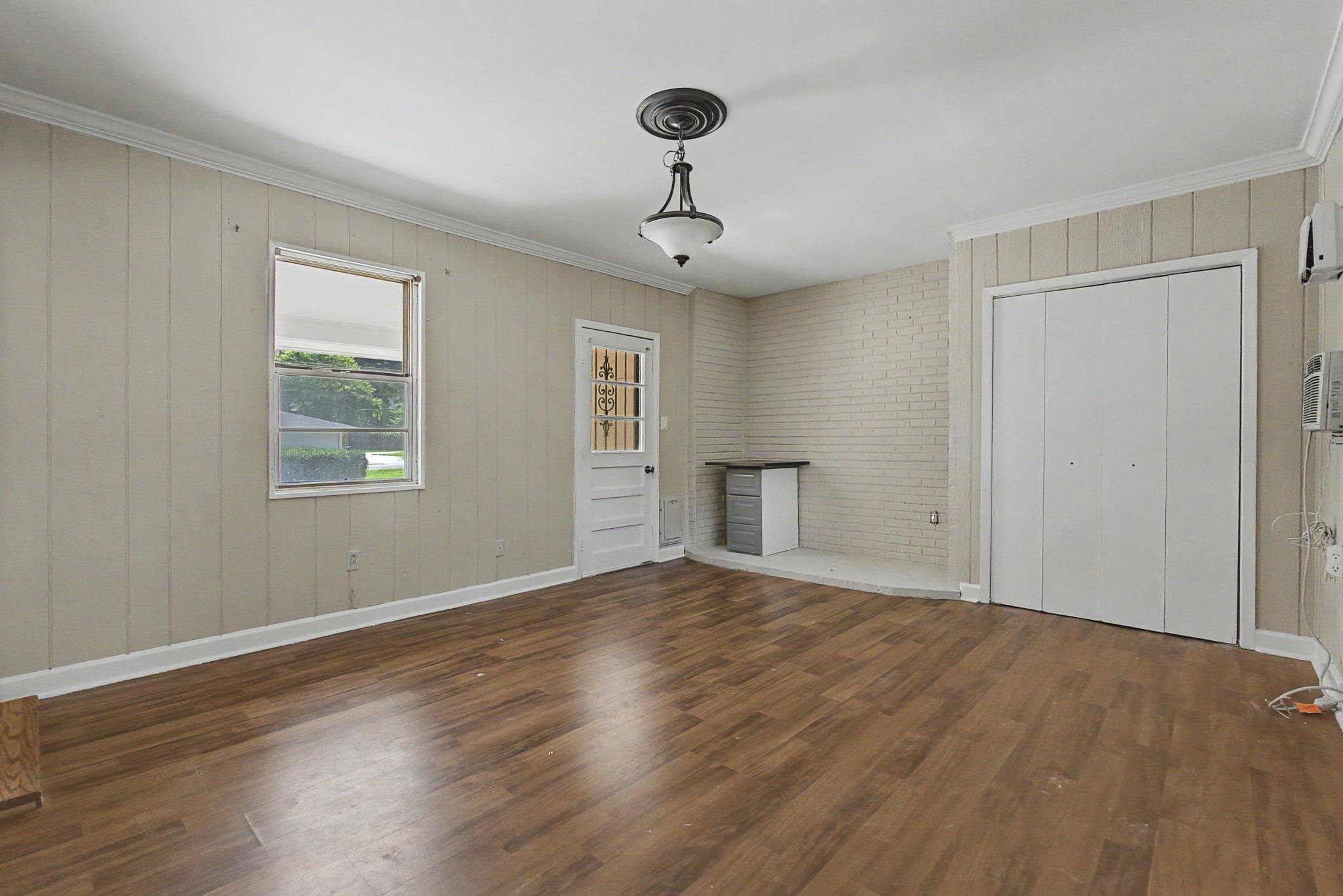 2603 Elmore Park Rd Property Photo 10