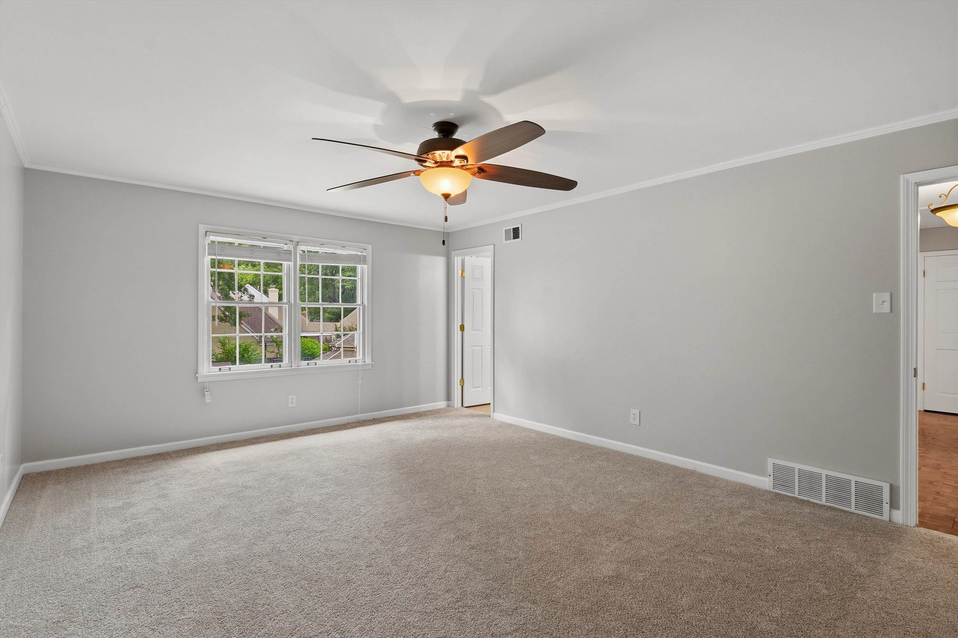 7472 Mill Run Dr Property Photo 25