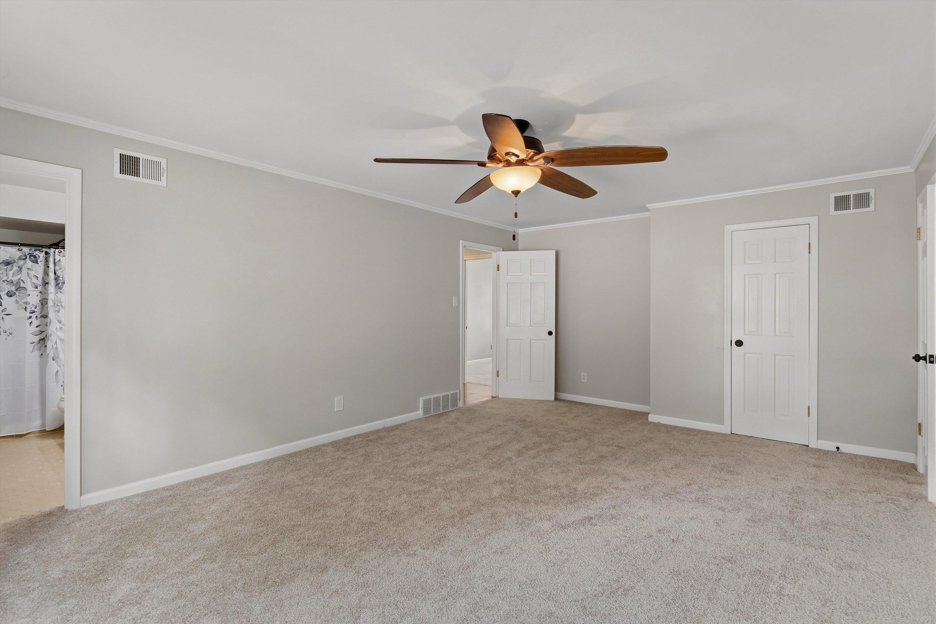 7472 Mill Run Dr Property Photo 26