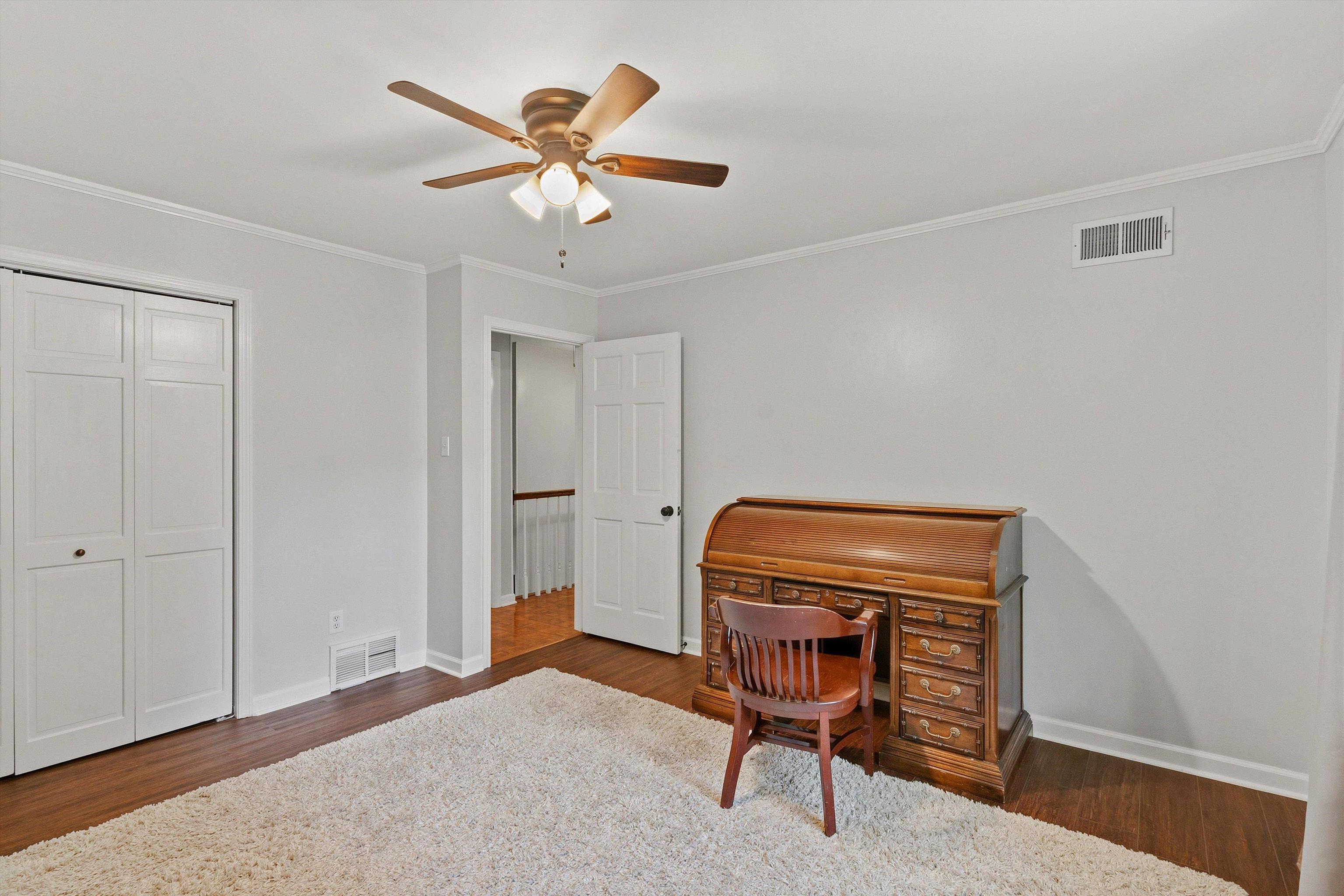 7472 Mill Run Dr Property Photo 32