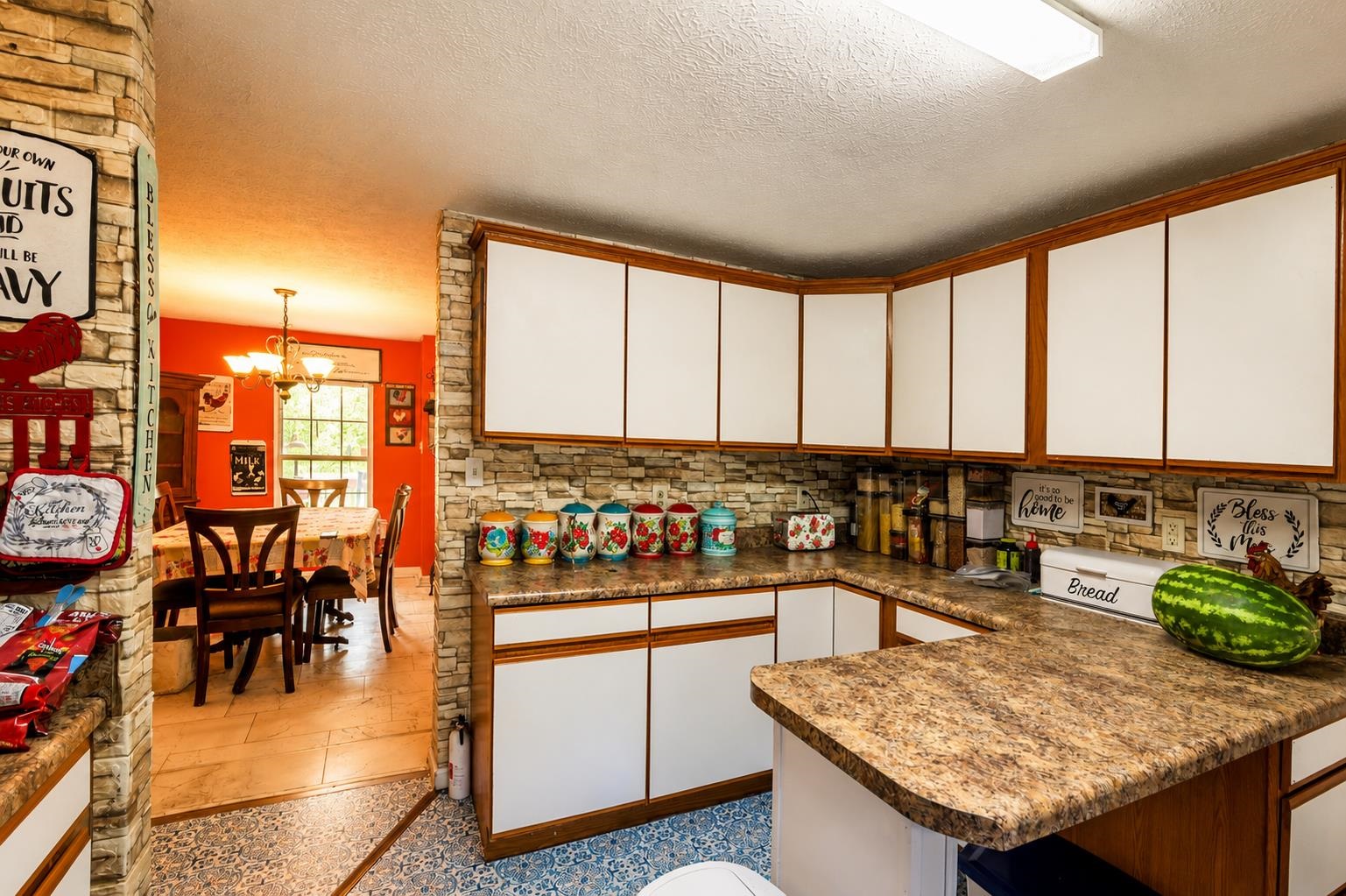 55 Micro Ln Property Photo 6