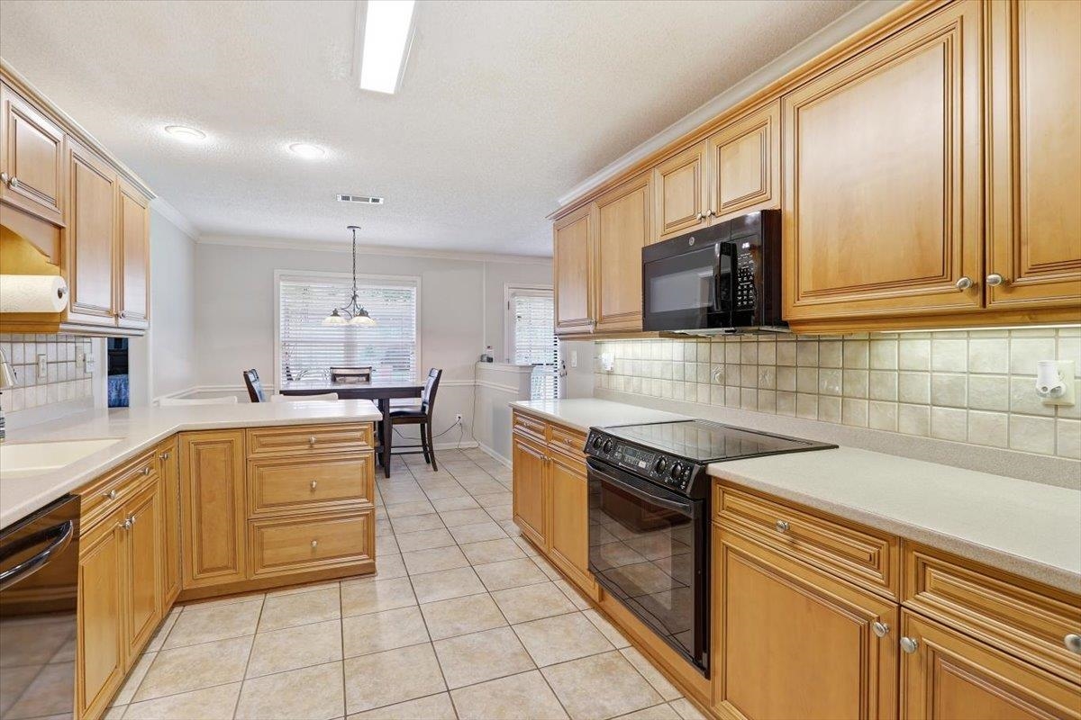 3970 Altruria Rd Property Photo 7